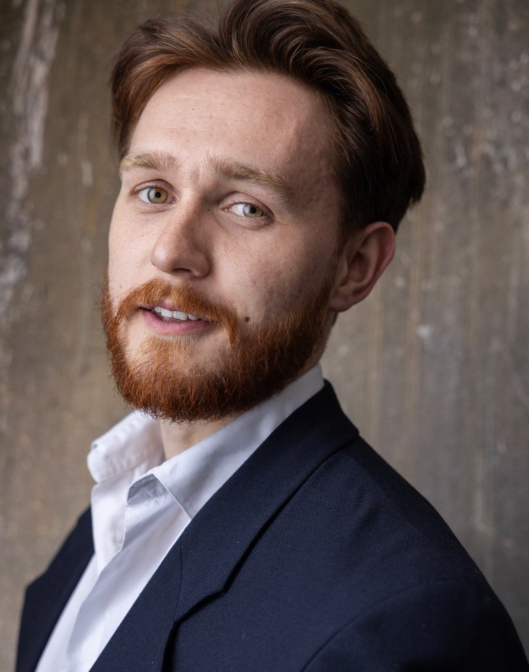 Zach-Te-Maari-Frank-Management-Headshot_4.jpg
