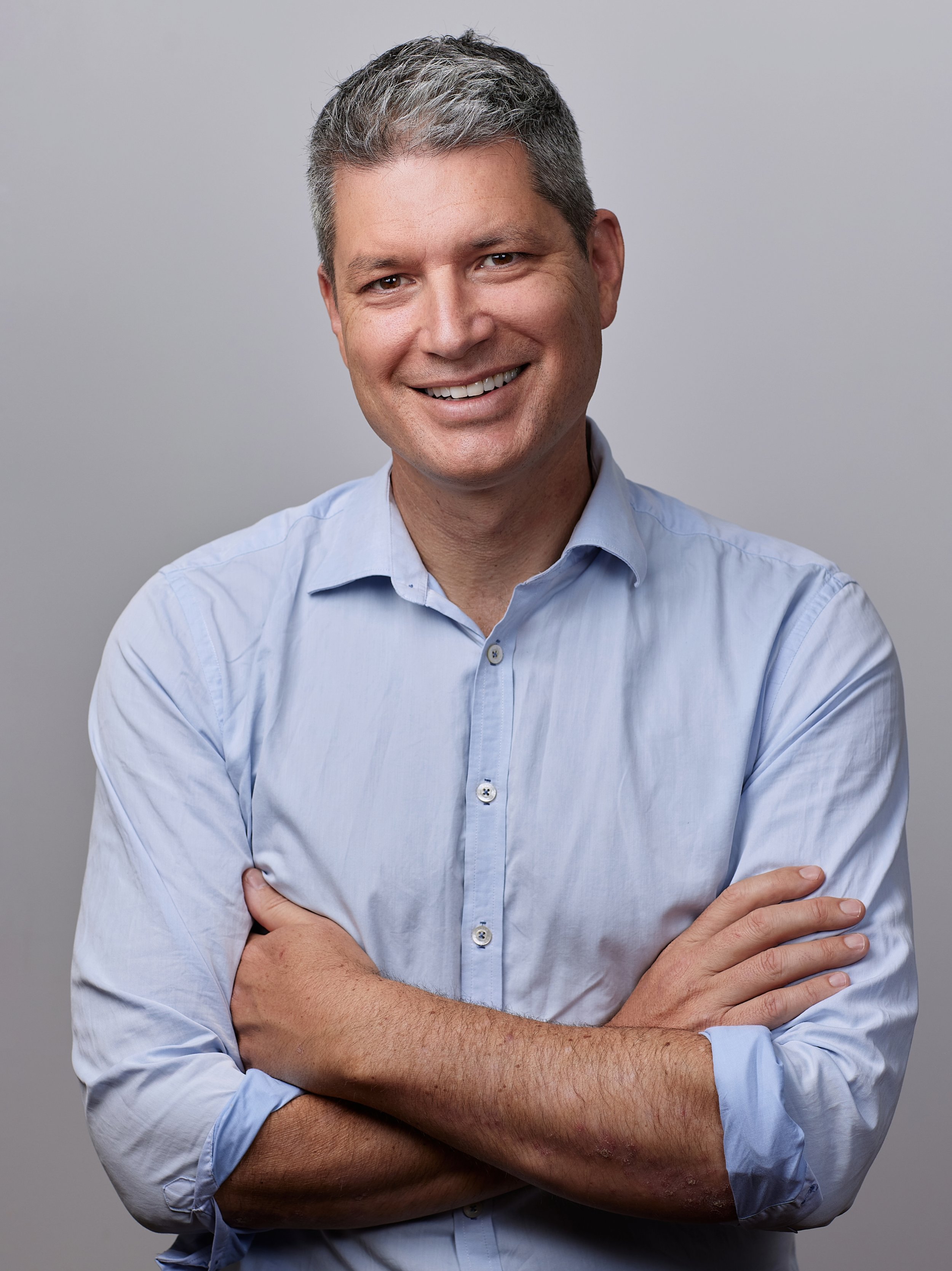 Jesse-Mulligan-Frank-Management-Headshot_1.jpg