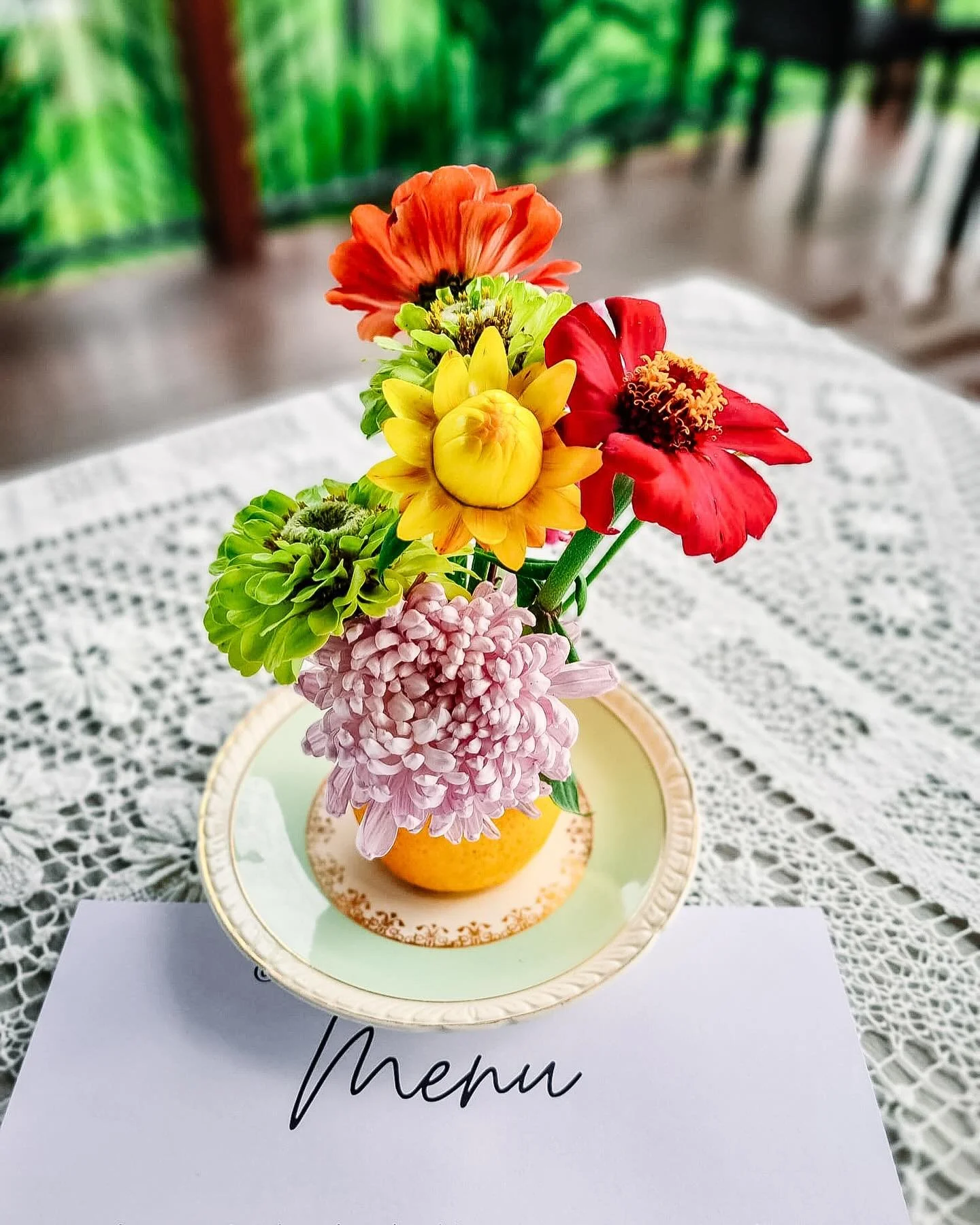 We are so pleased to announce, together we raised $1400 for the @cancercouncil at our #biggestmorningtea the first event for @petalnvineflowers 

Thank so much you to our delightful guests and volunteers 🌻

And our generous collaborators @idleincafe