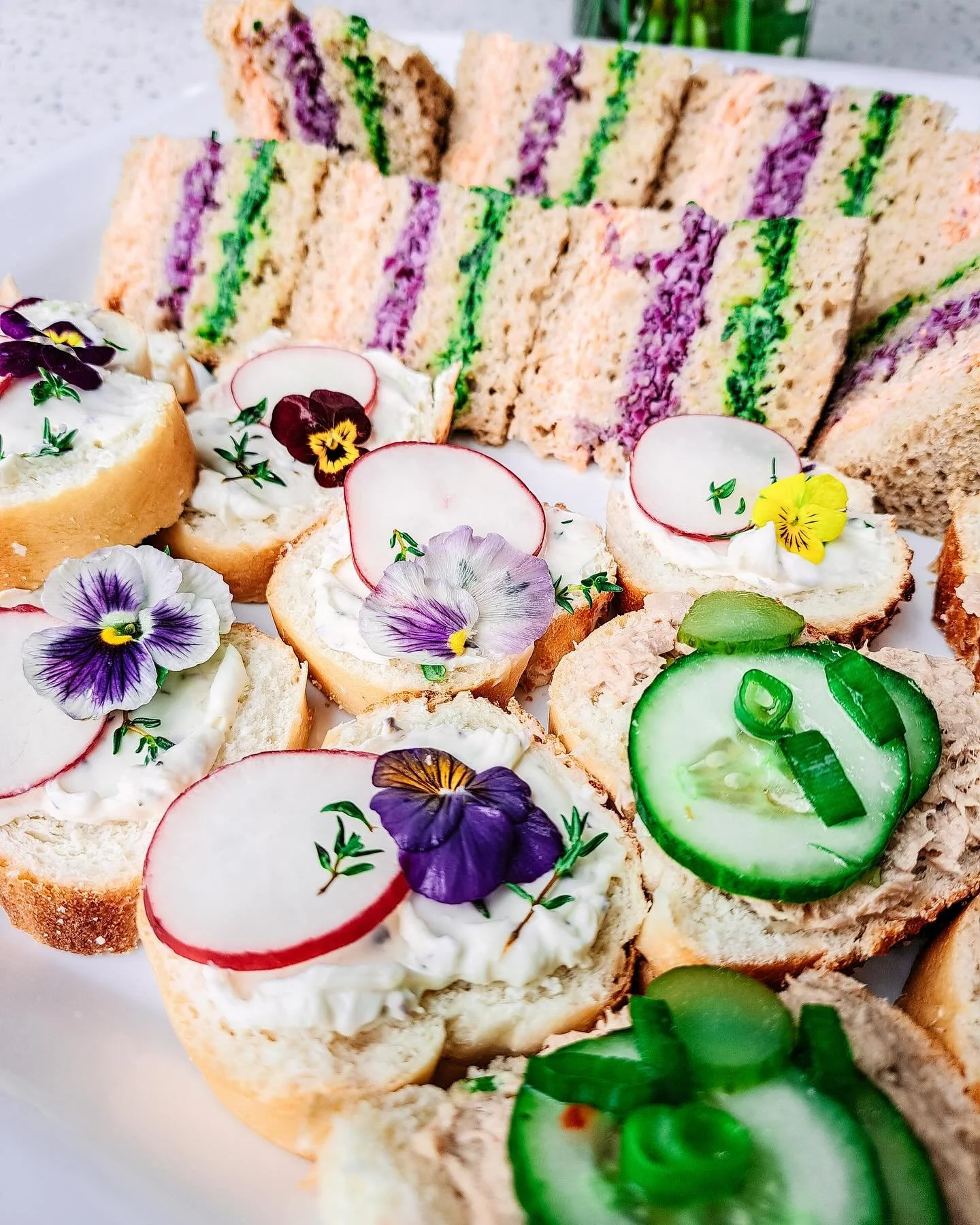 We are absolutely delighted to be collaborating with wonderful local businesses for our first event at Petal N Vine. 

The Biggest Morning Tea in Nana Glen is guaranteed to be delicious with tasty morsels from @idleincafenanaglen @thebakloverkitchen 