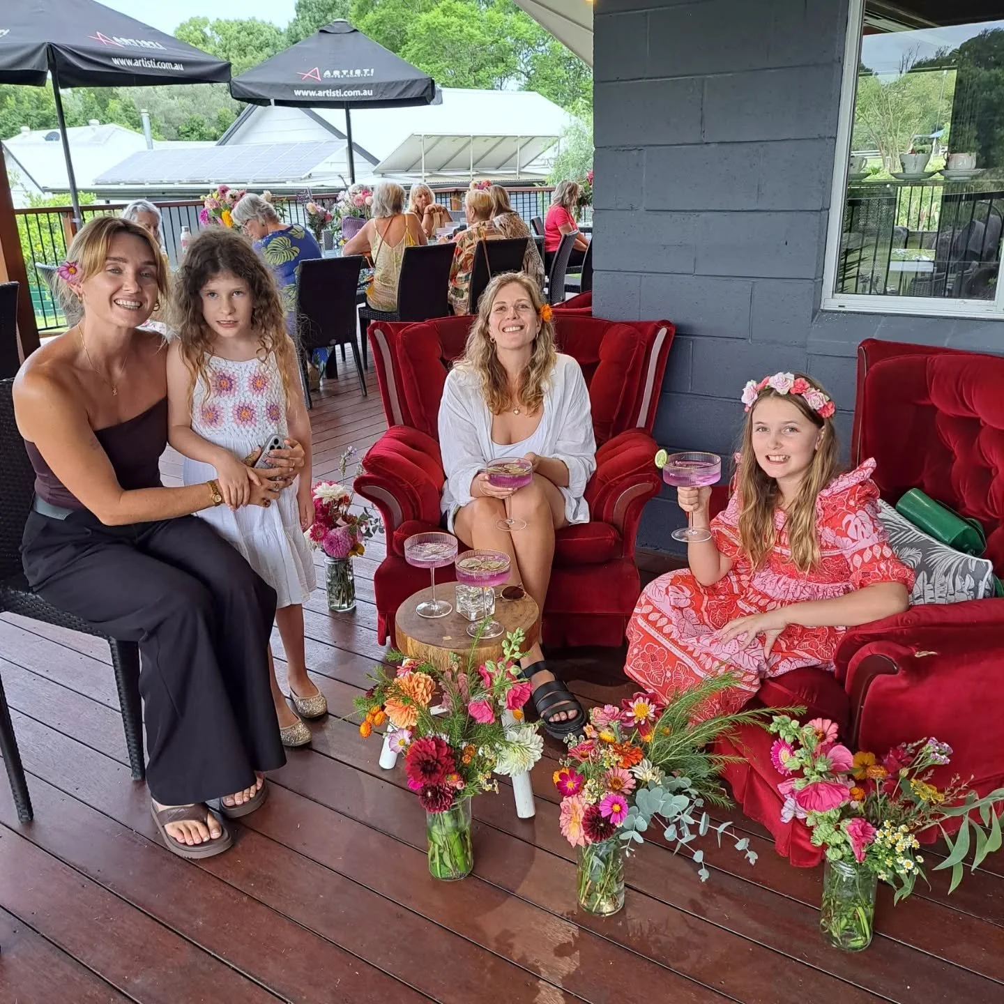 Thank you, thank you to all the lovely people who came out to our January pick n sip events. We appreciate your support of our small flower farm in Nana Glen.
#fortheloveofflowers #petalnvineflowers #flowerfarmaustralia