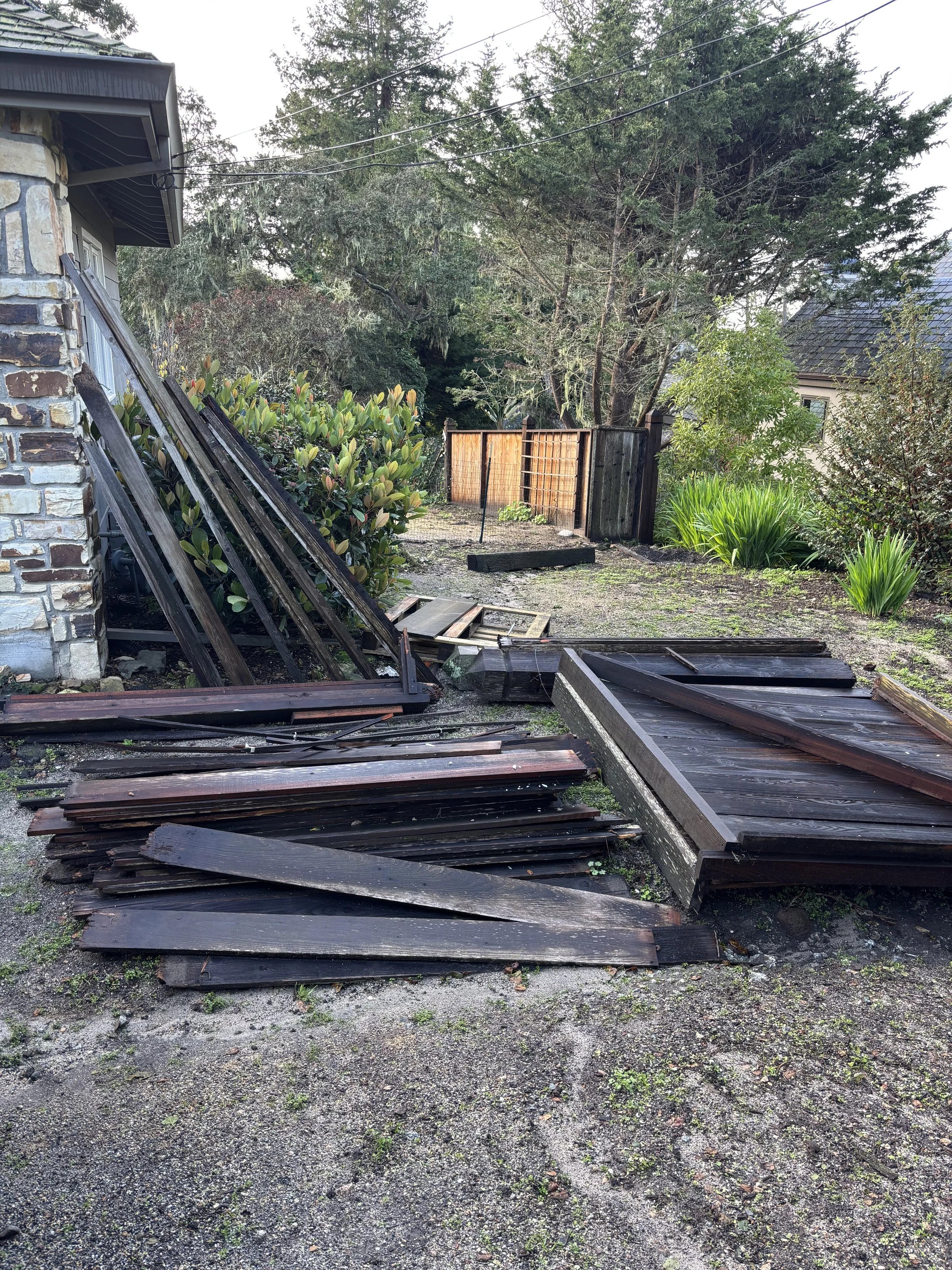 Removing an Old Fence? Here’s the Easiest Way to Get It Done