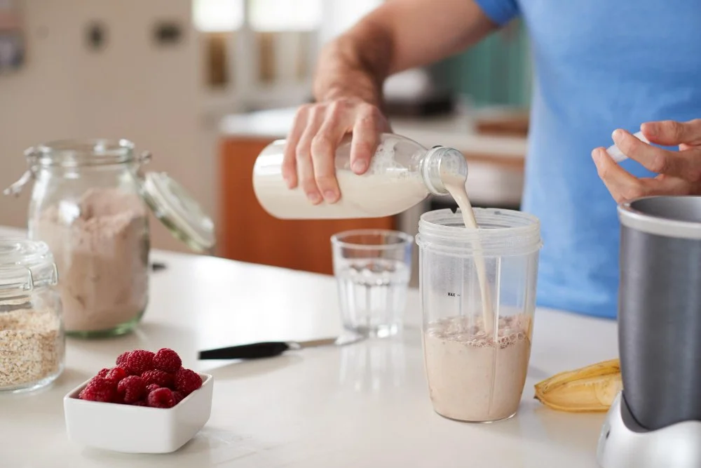 Healthy protein shake usage guidelines for balanced nutrition and effective muscle recovery.