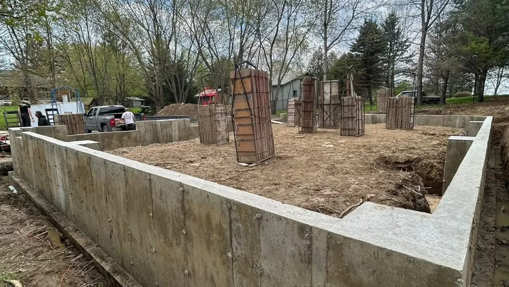 poured concrete foundation and forms on a residential site by Niagara North Contracting