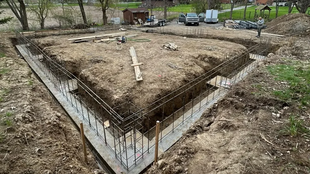 concrete foundation footings and rebar reinforcement by Niagara North Contracting