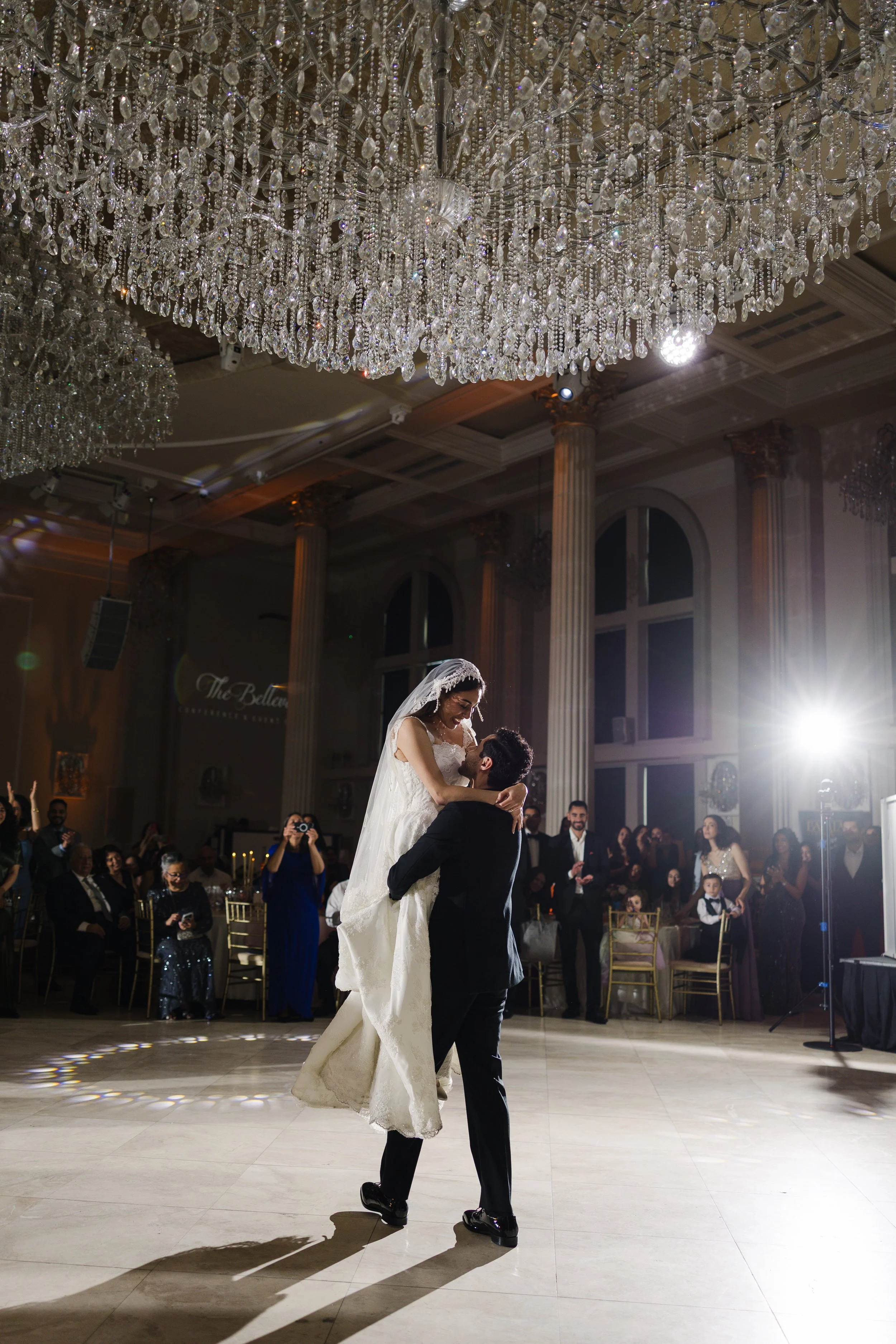 the-bellevue-wedding-mina-and-susanna-2865.jpg