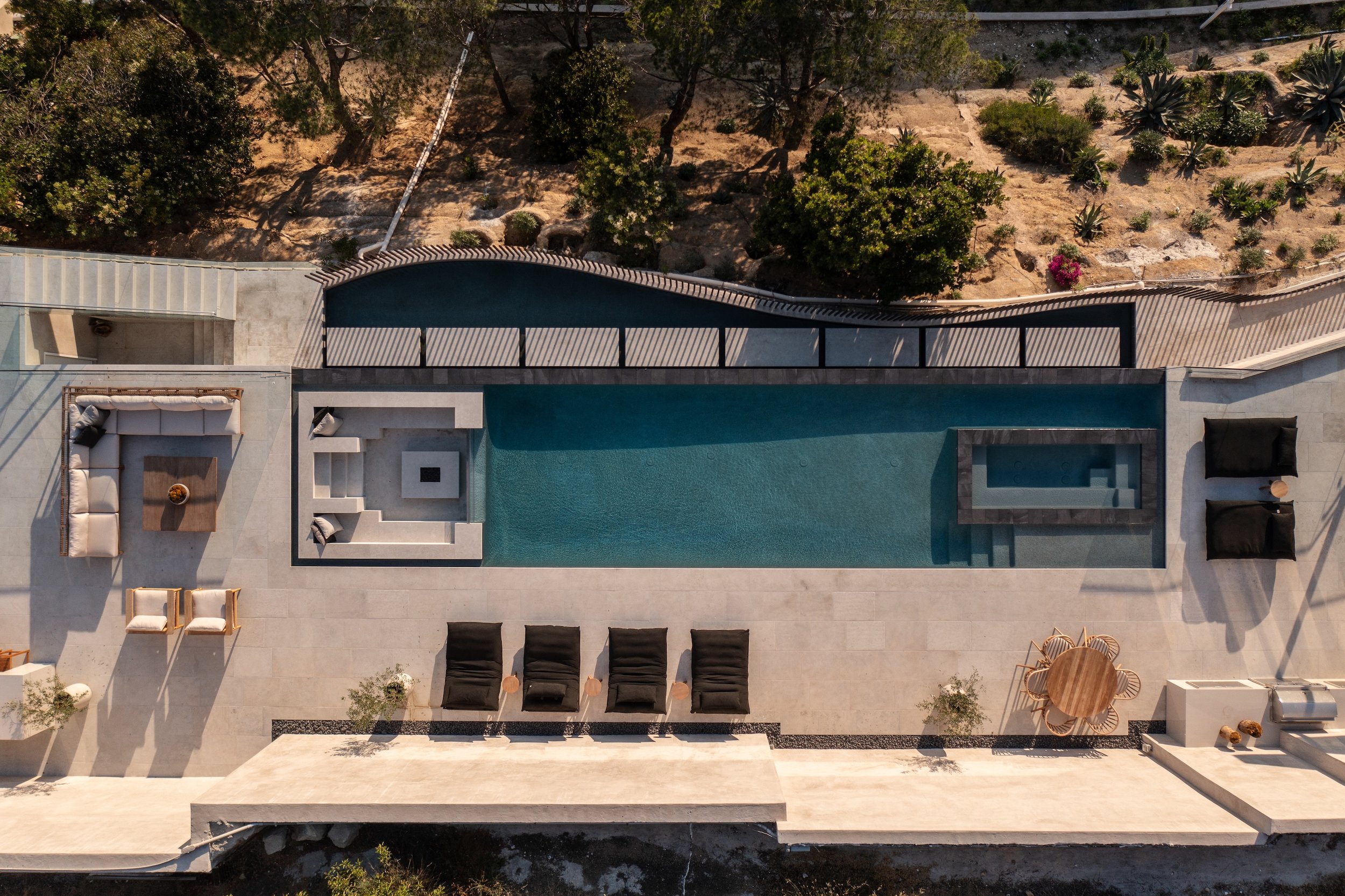 Corr-Contemporary-Homes-California-Builder-1690-Doheny-Aerial-View-Luxury-Poolside