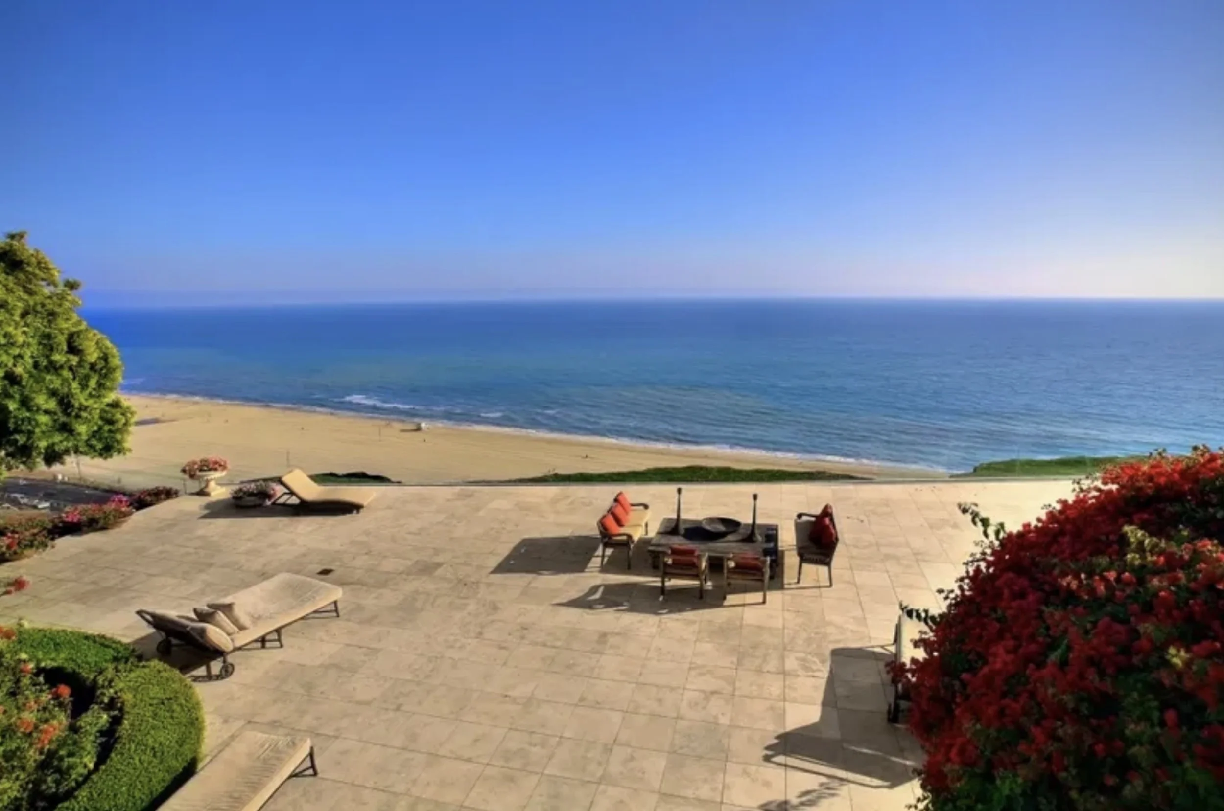 Corr-Contemporary-Homes-California-Builder-14954-Corona-Del-Mar-Back-Exterior