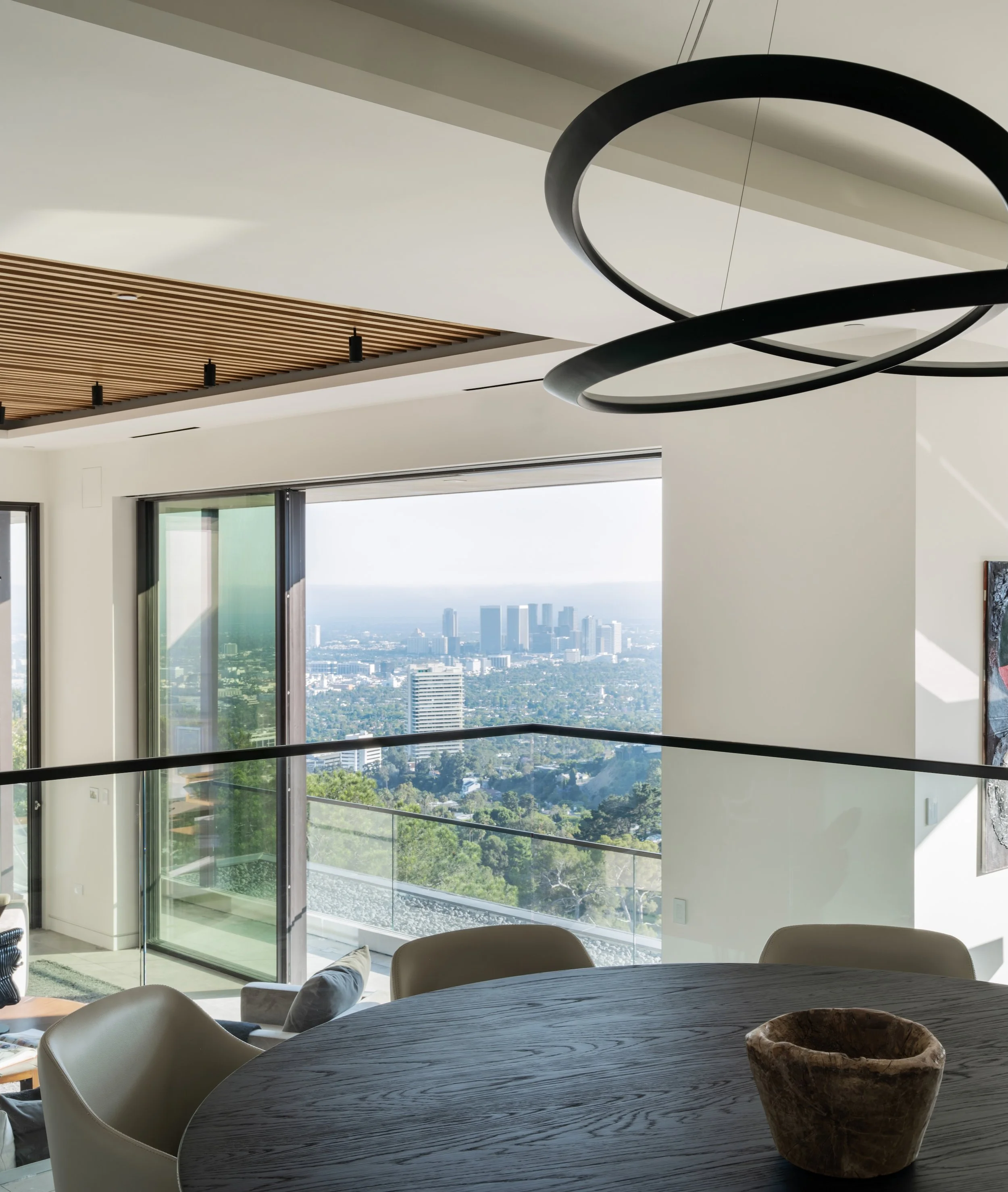 Corr-Contemporary-Homes-California-Builder-1690-Doheny-Modern-Living-Room-With-City-View