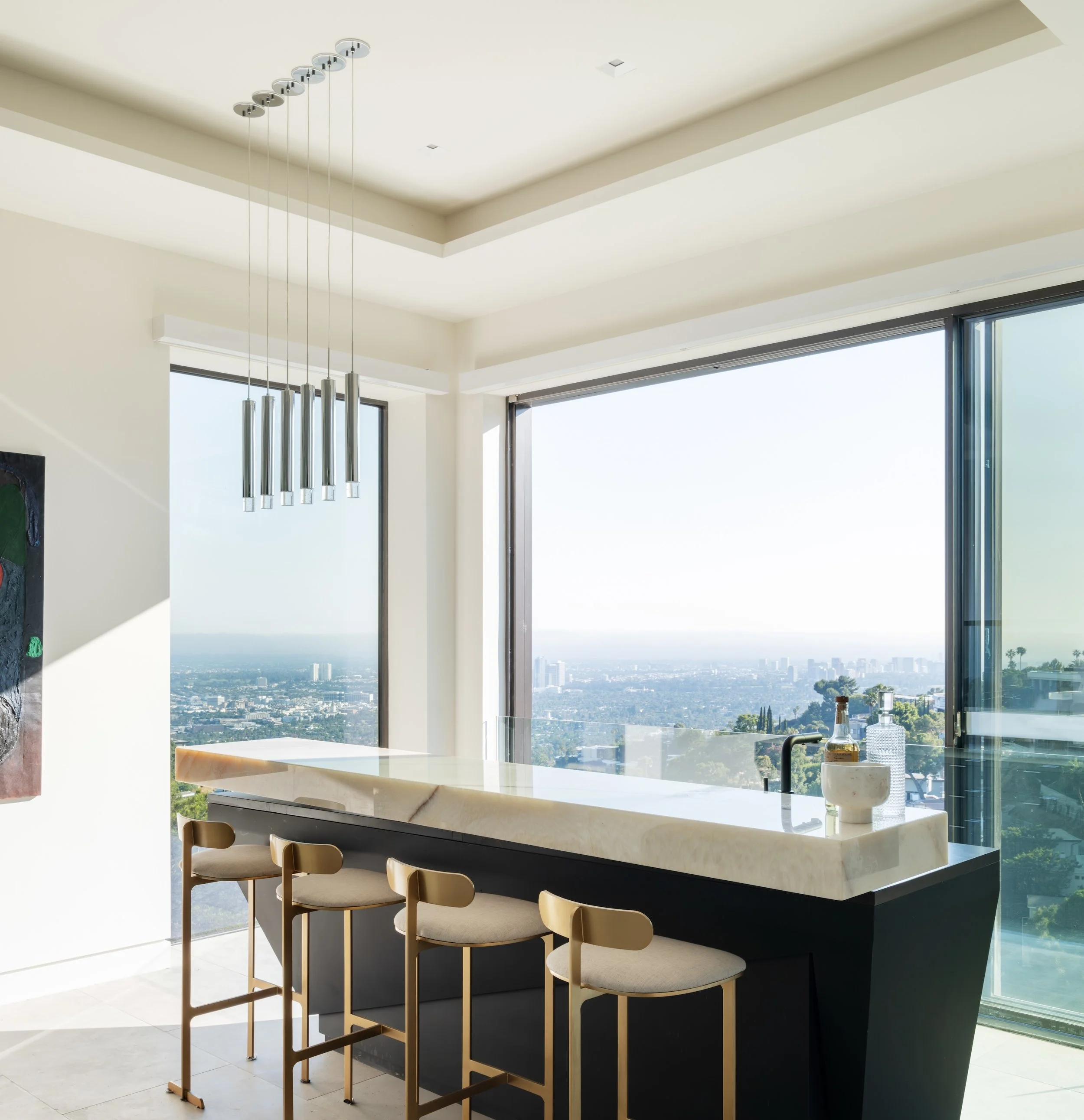 Corr-Contemporary-Homes-California-Builder-1690-Doheny-Modern-Kitchen-With-City-View