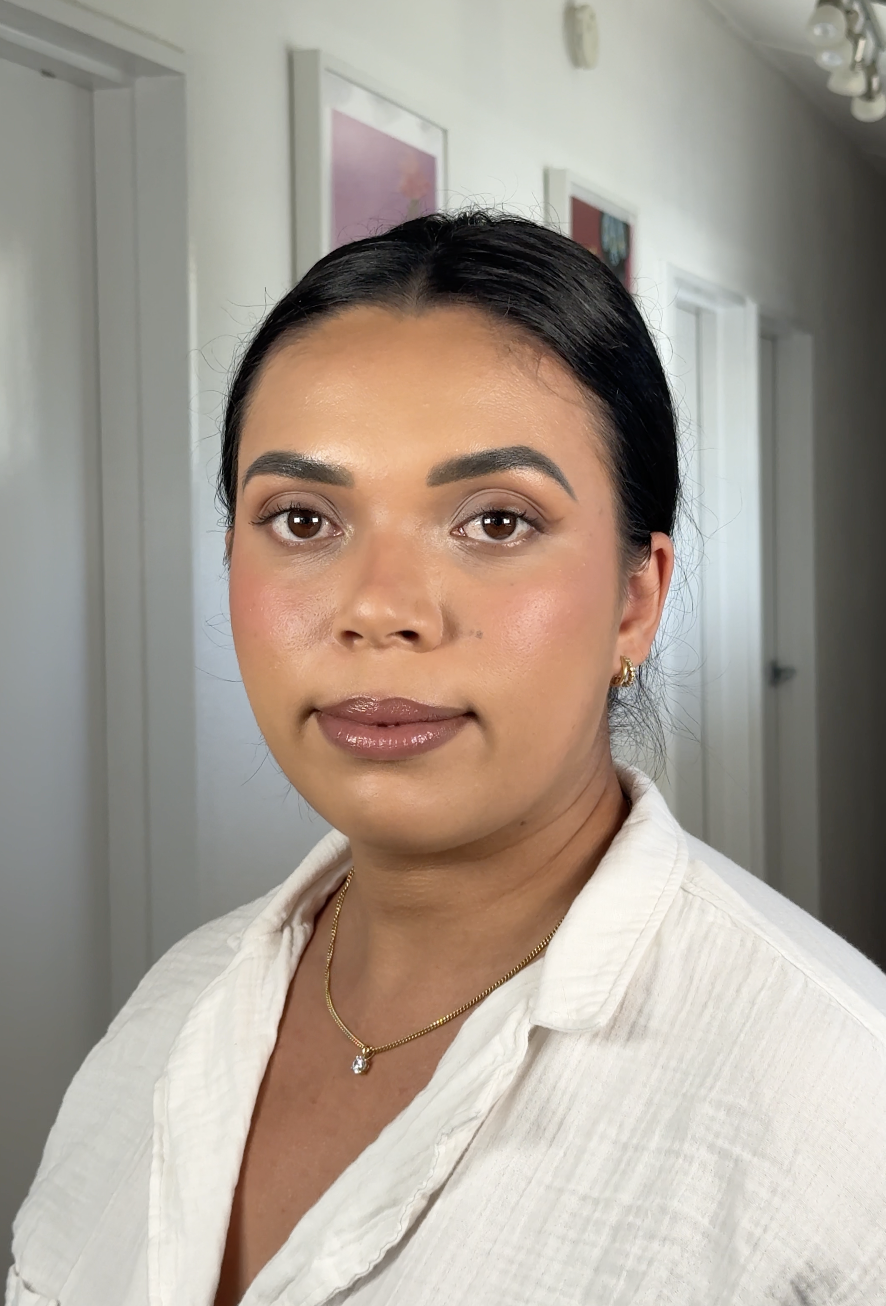 NEEKS MAKEUP.png