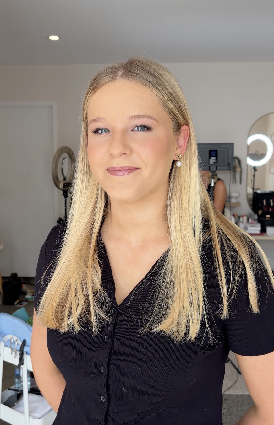 FORMAL MAKEUP 4.png