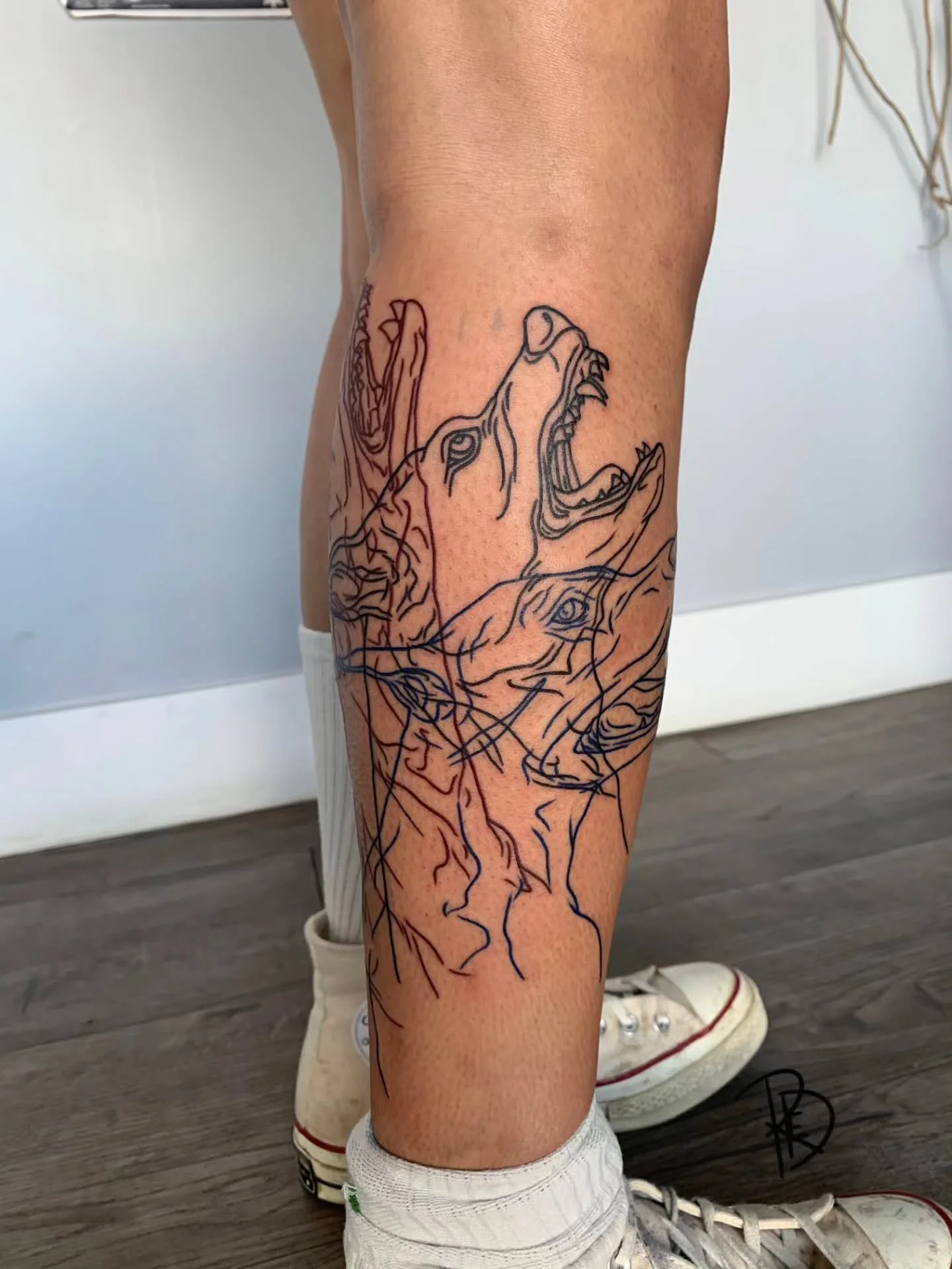 💅Lil throw back to my abstract Cerberus 💅

*
*
*

Been going through photos/videos always trying to make room for all my new cool projects and trying not to get overwhelmed by the literal hundreds of pieces (more?) I have been intending on posting.