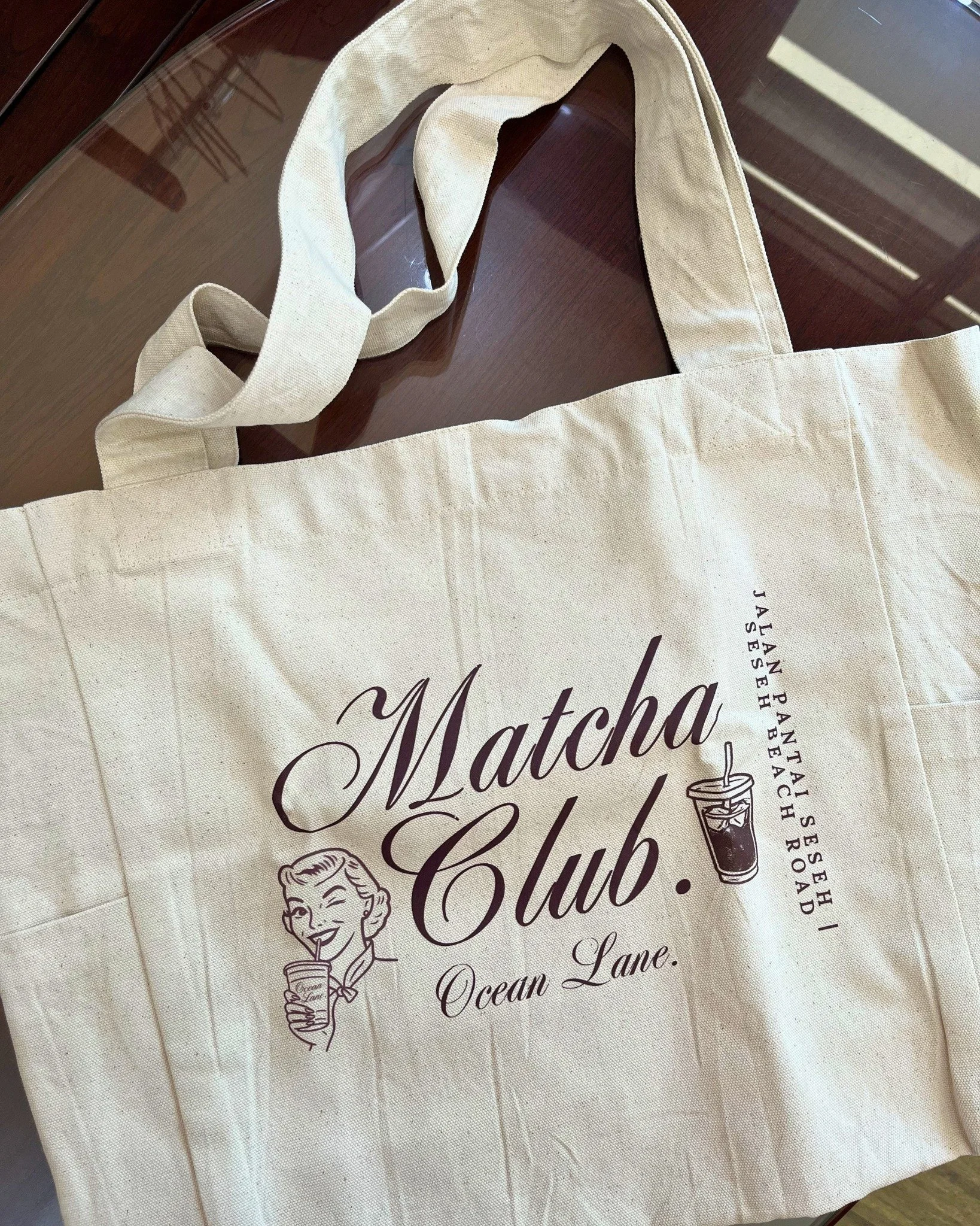 make your totebag, your way 👜✨
at Martha Print, you can customise your totebag exactly how you want it.
bring your design, choose the style, and let us turn it into a clean, high-quality print you&rsquo;ll love to use every day.

📝 Single or bulk t