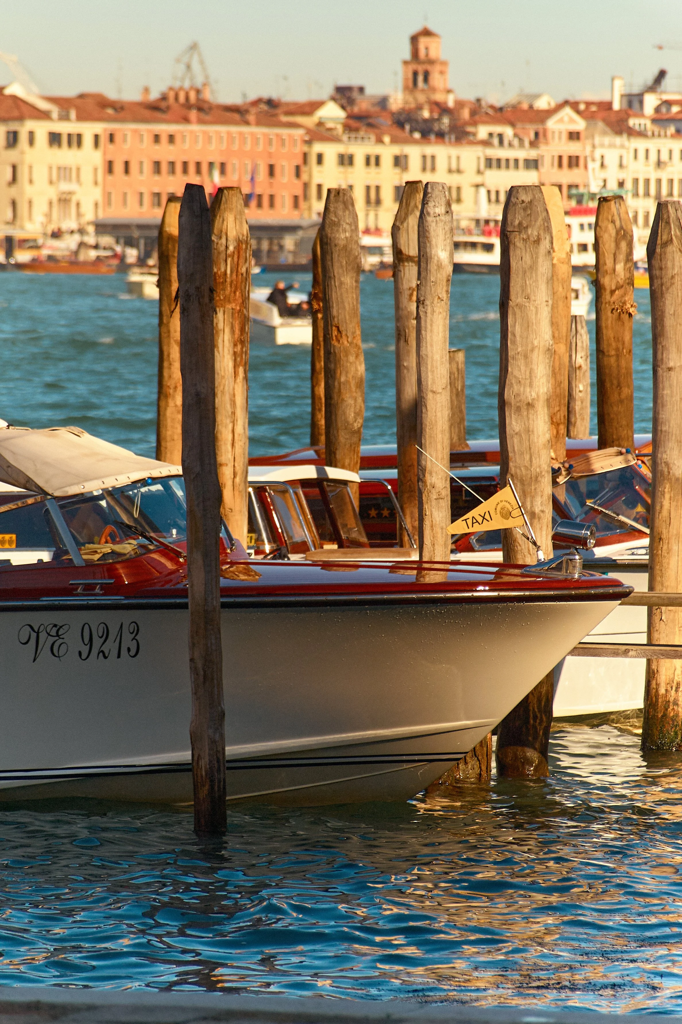Venice-Boat-2-x-3.jpg