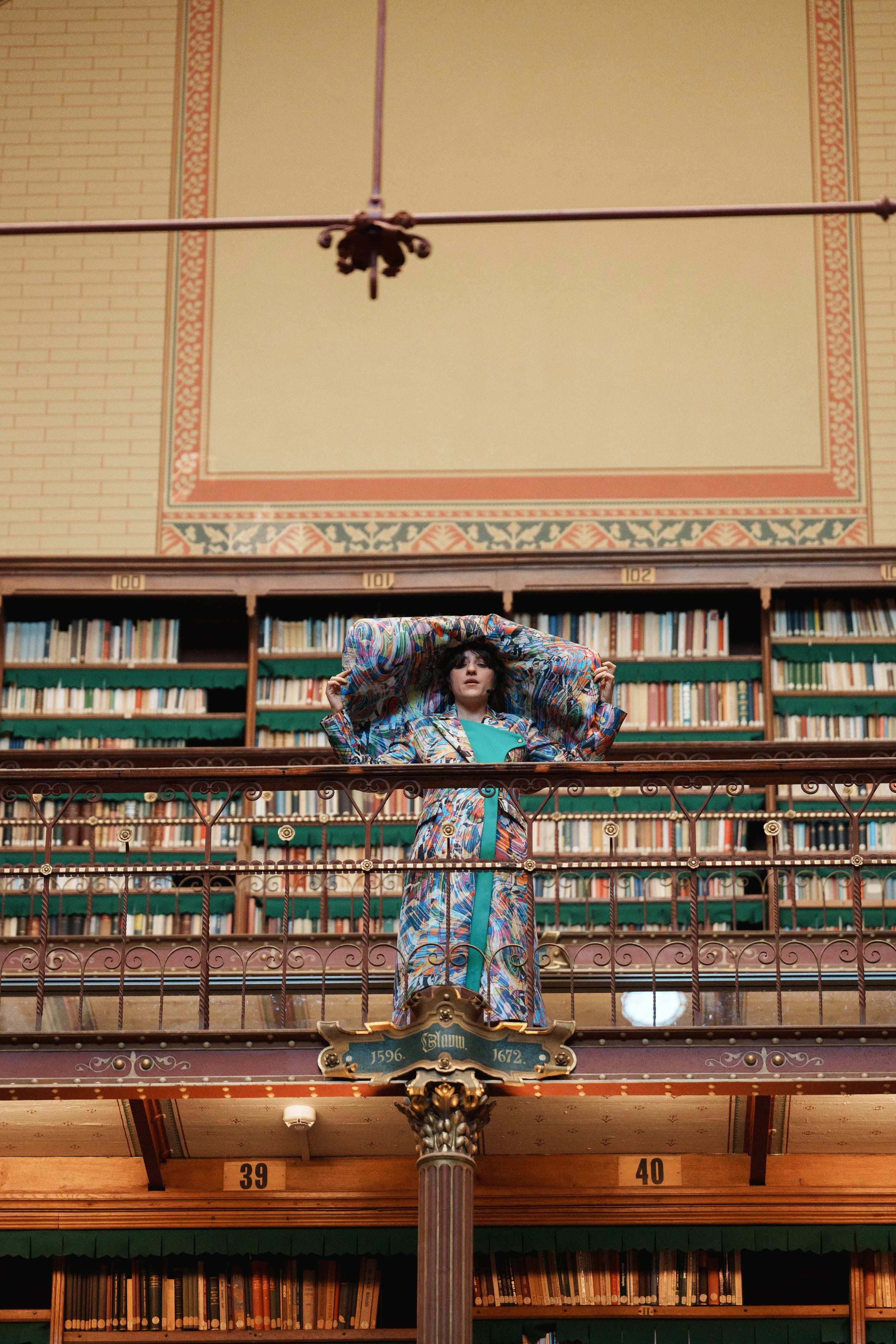 BAZAAR_THE_BOOK_CLUB_81.jpg