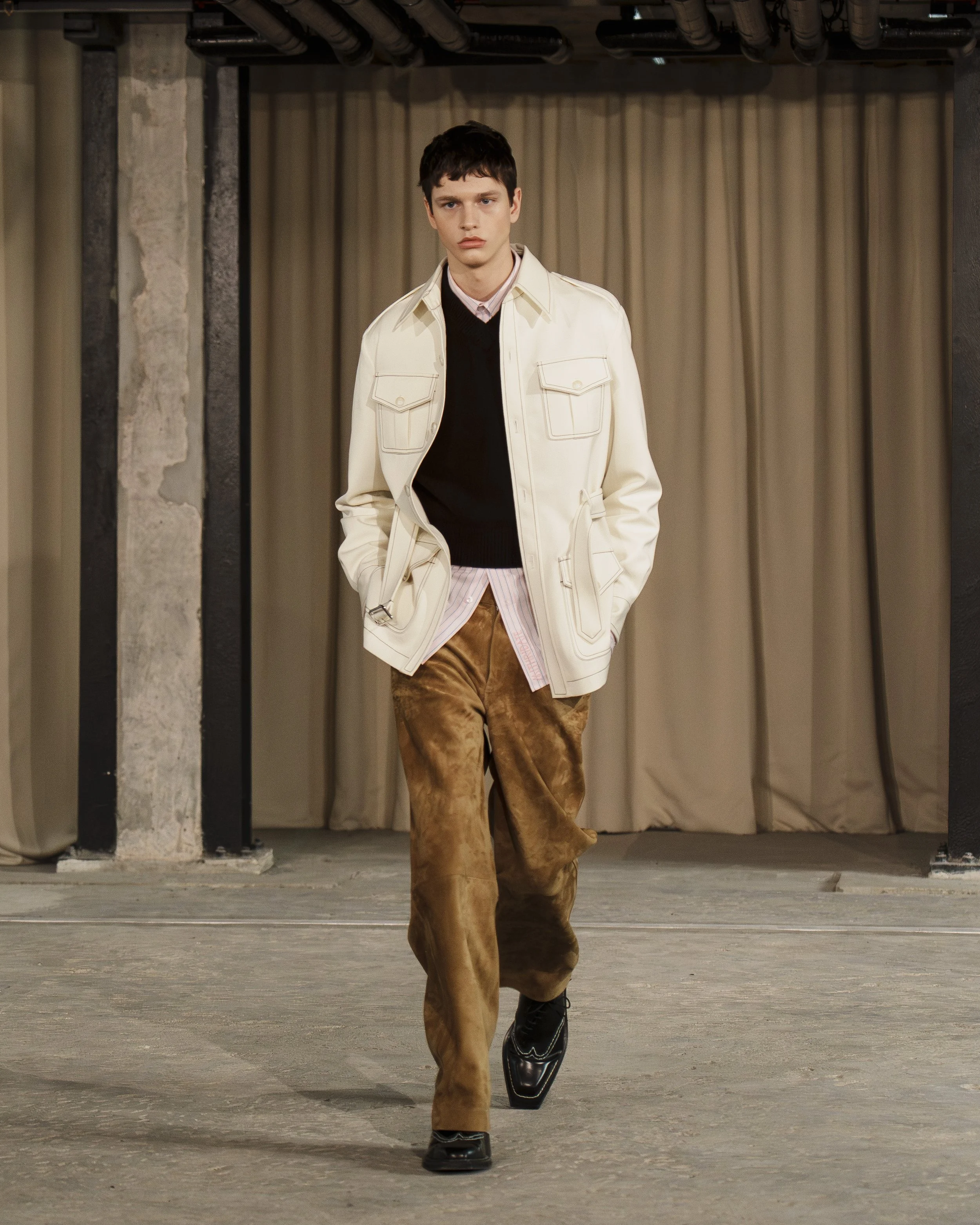 FASHION WEEK