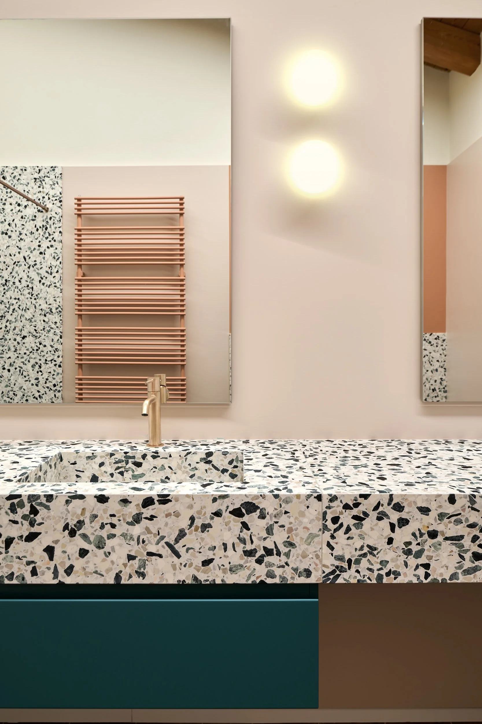 _ALB5837_HDR - Display P3 - Low-Res.jpg