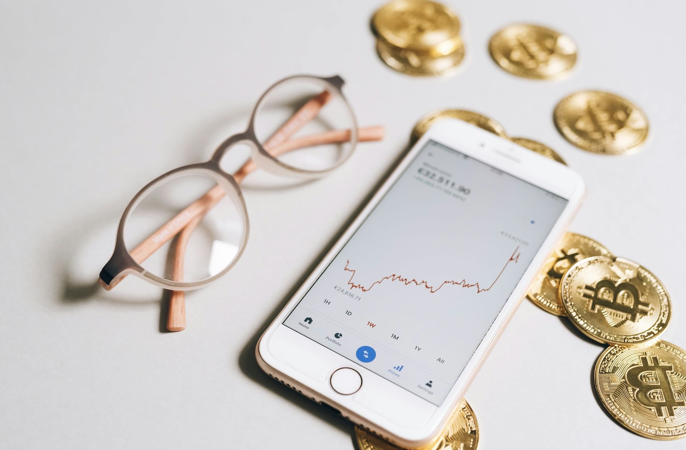 Bitcoin Wallet Features You Actually Need (And What to Ignore)