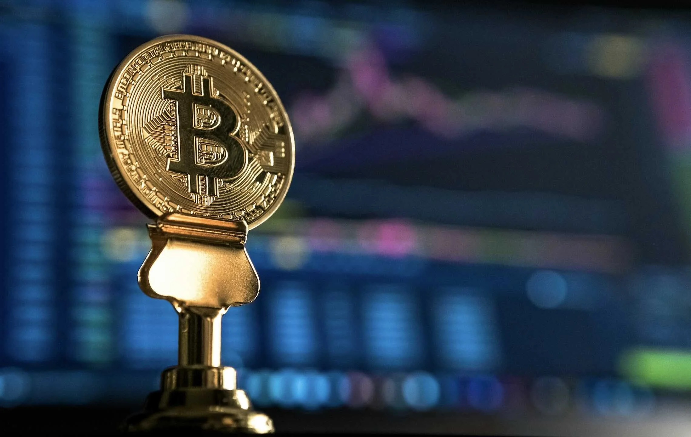 How Much Bitcoin Should I Buy? A Practical Framework for First-Time Buyers