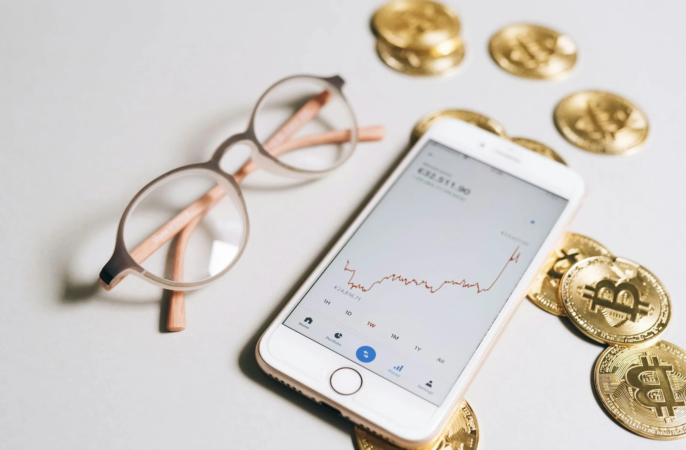 Bitcoin Wallet Features You Actually Need (And What to Ignore)