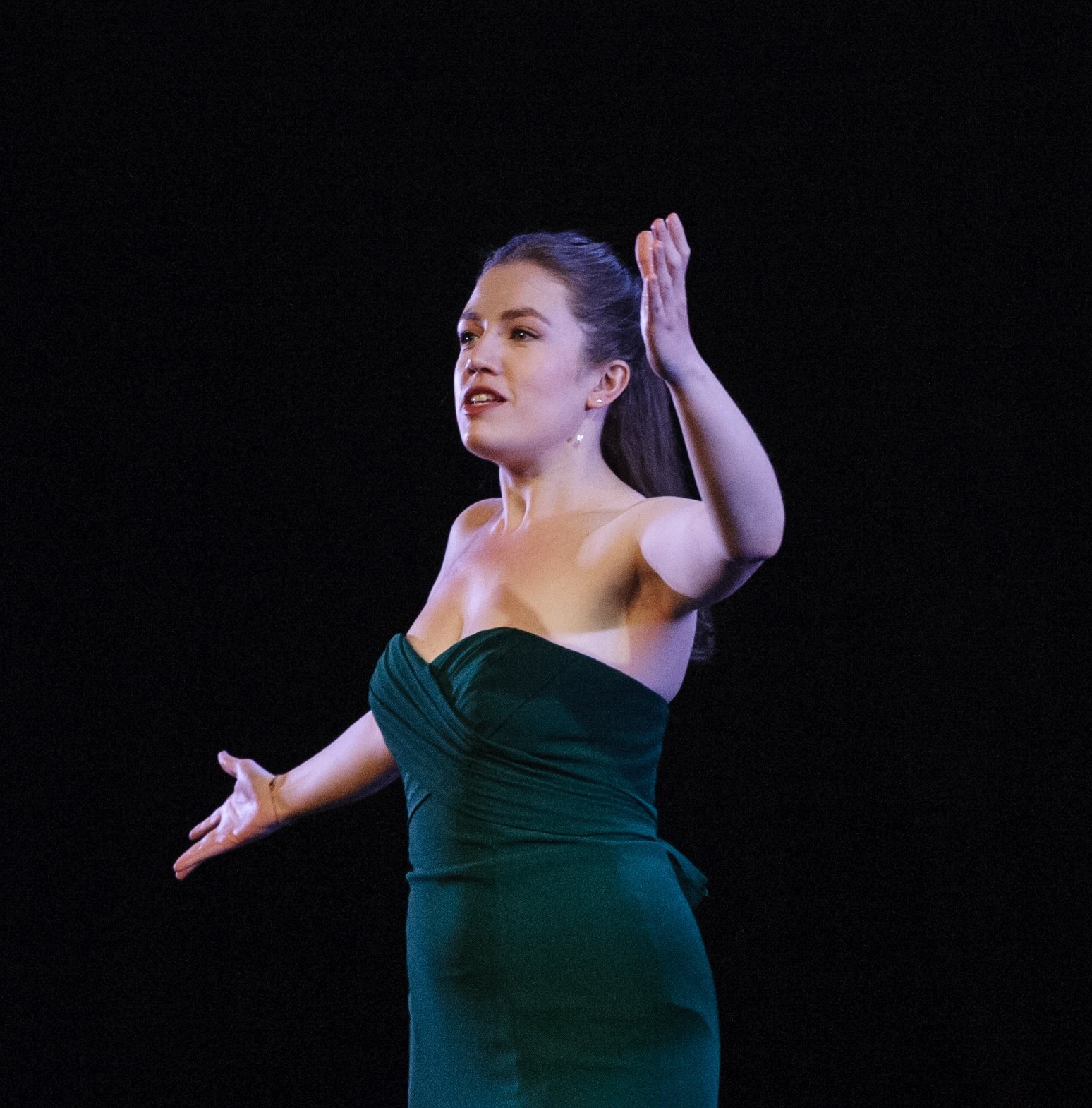 Clonter Opera: Tea With... 