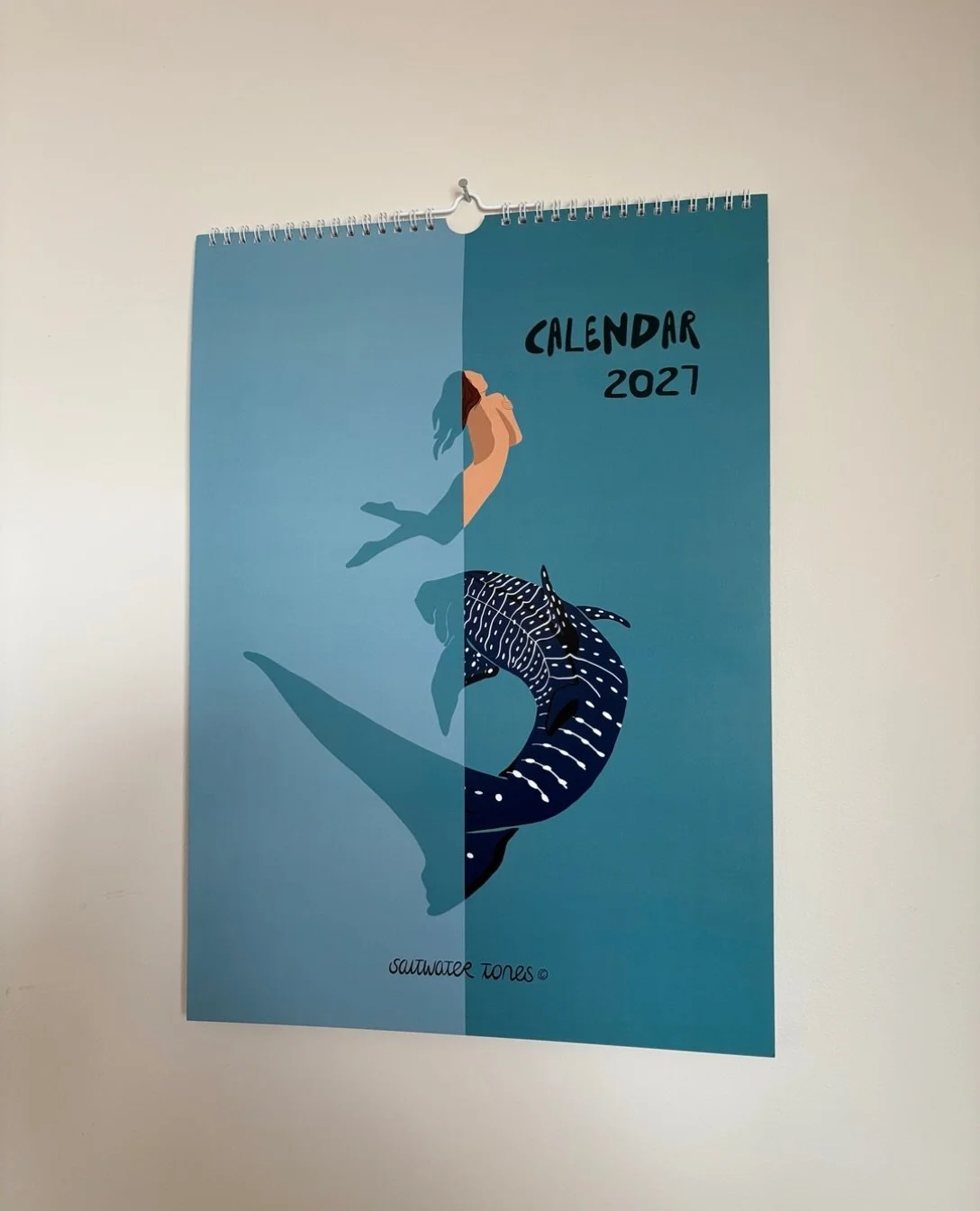 Awww so excited for this! It&rsquo;s even better than last years calendar!!
Available now online ✨

#calendar2027 #oceaninspiredart #coastalwallart #whaleart #sharkillustration