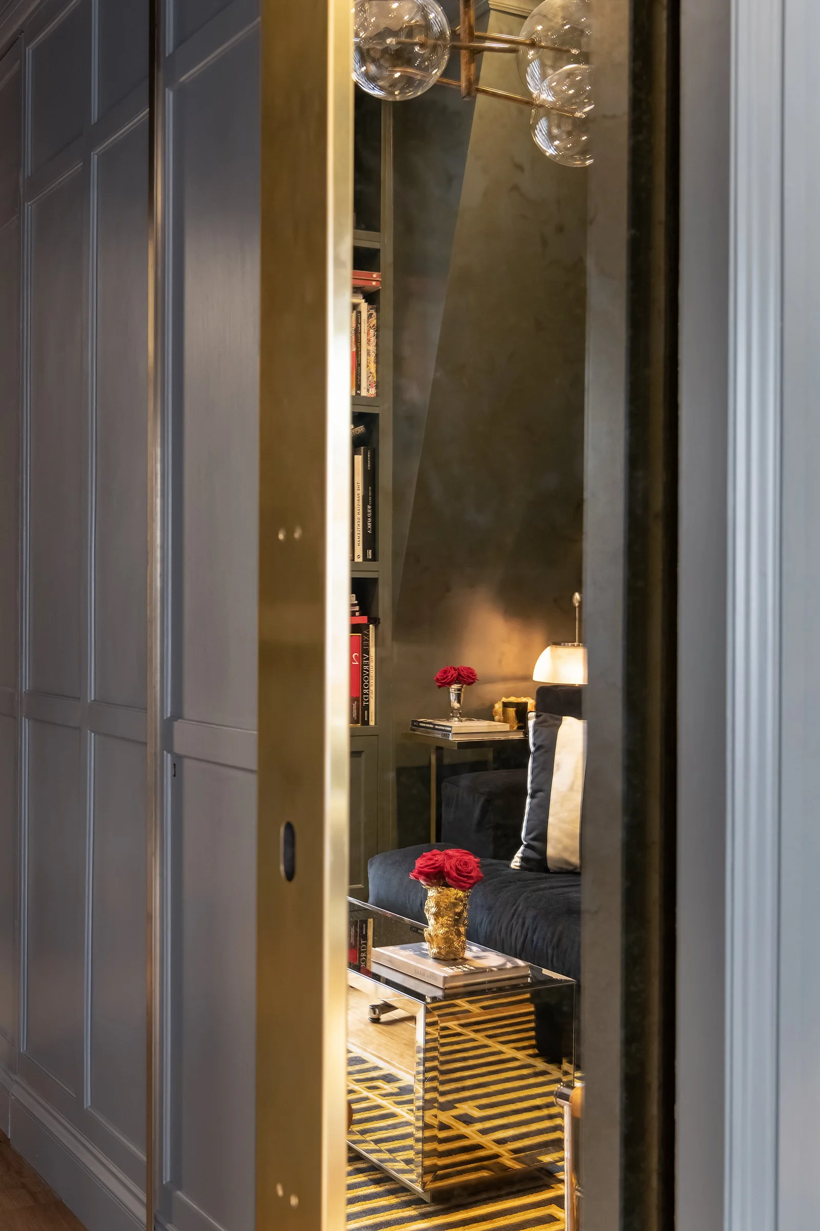 Mayfair Apartment3.jpg
