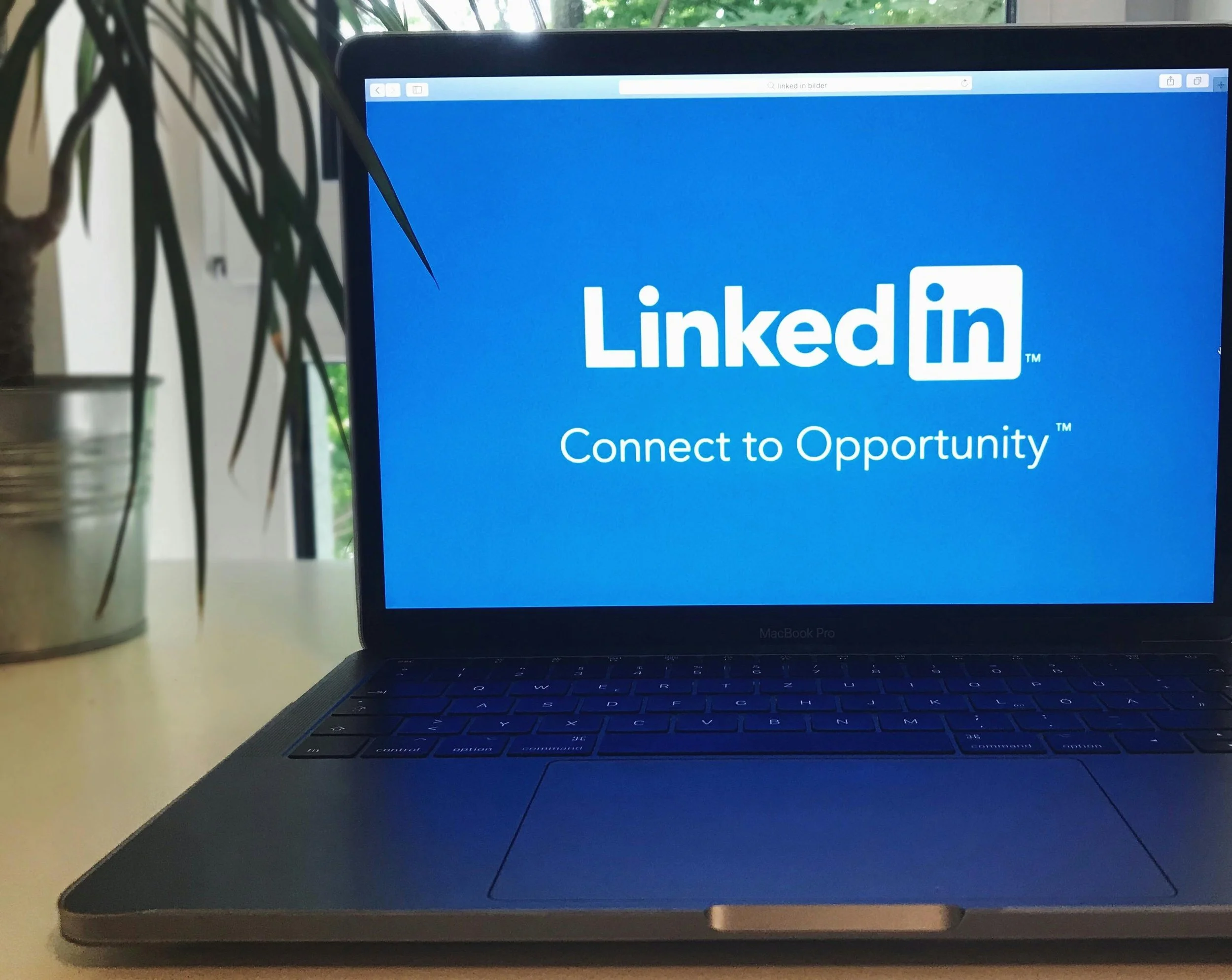 computer showing linkedin