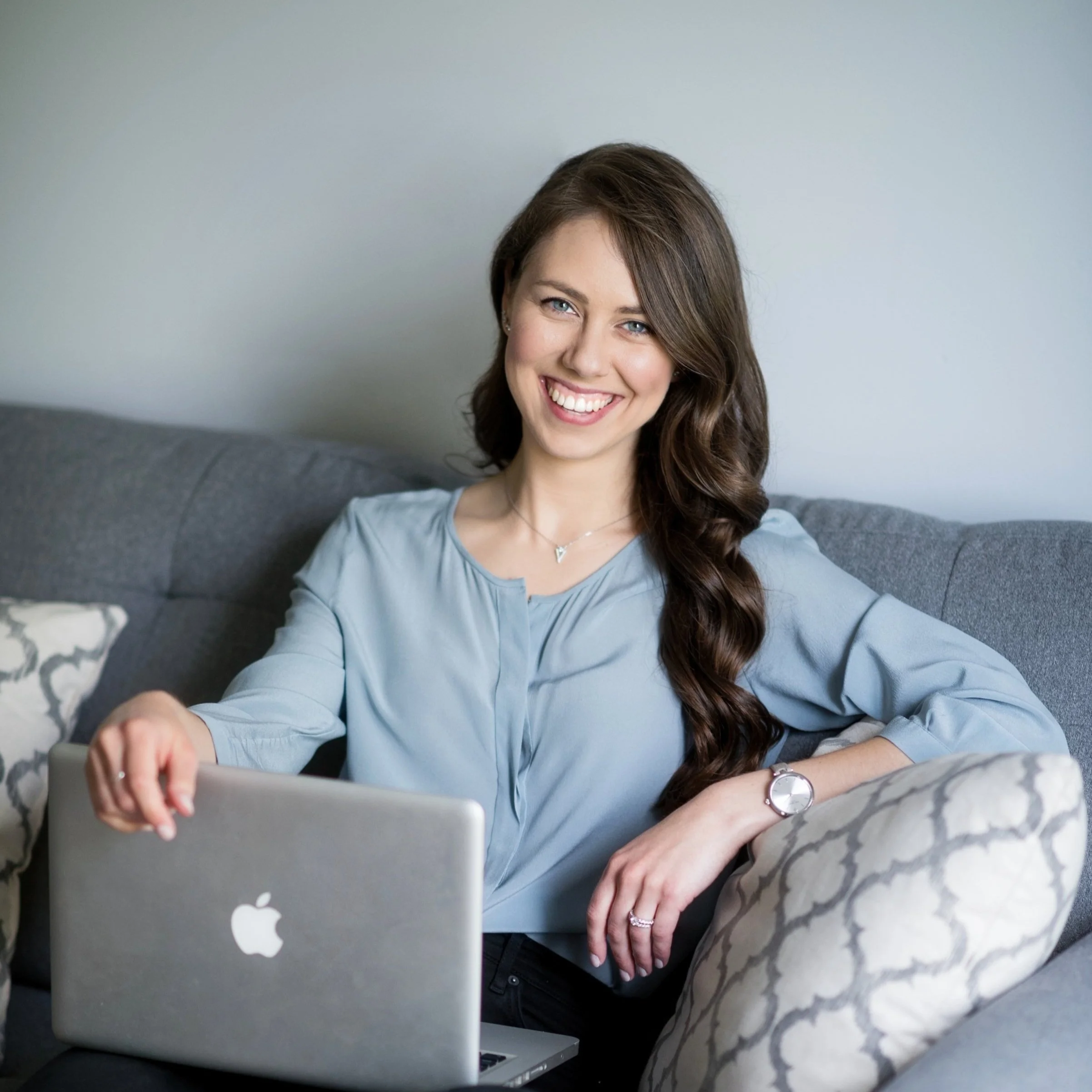 Elena H. Headshot.jpg