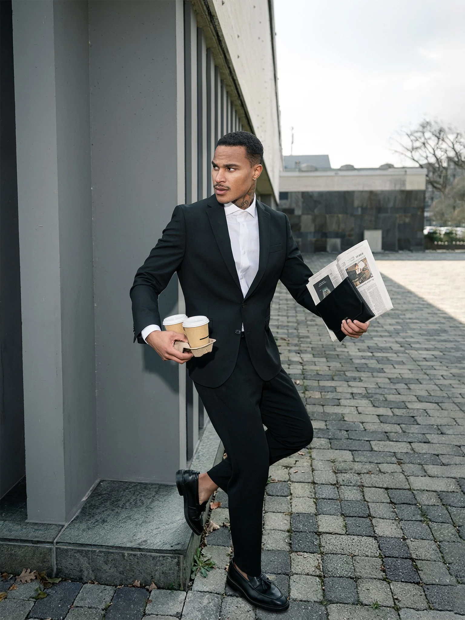 vidamodels-peter-becher-studio-fashion-shooting-outdoor-raphael.jpg