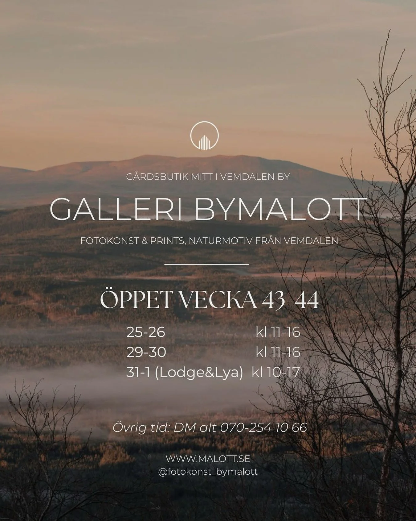 G&aring;rdsbutikens planerade &ouml;ppettider under h&ouml;stlov och &auml;ven i &aring;r hittar du byMalott vid entr&eacute;n till stora m&auml;sshallen p&aring; Lodge &amp; Lya-m&auml;ssan. Vi n&auml;rmar oss h&ouml;stlov, m&ouml;rka kv&auml;llar, 