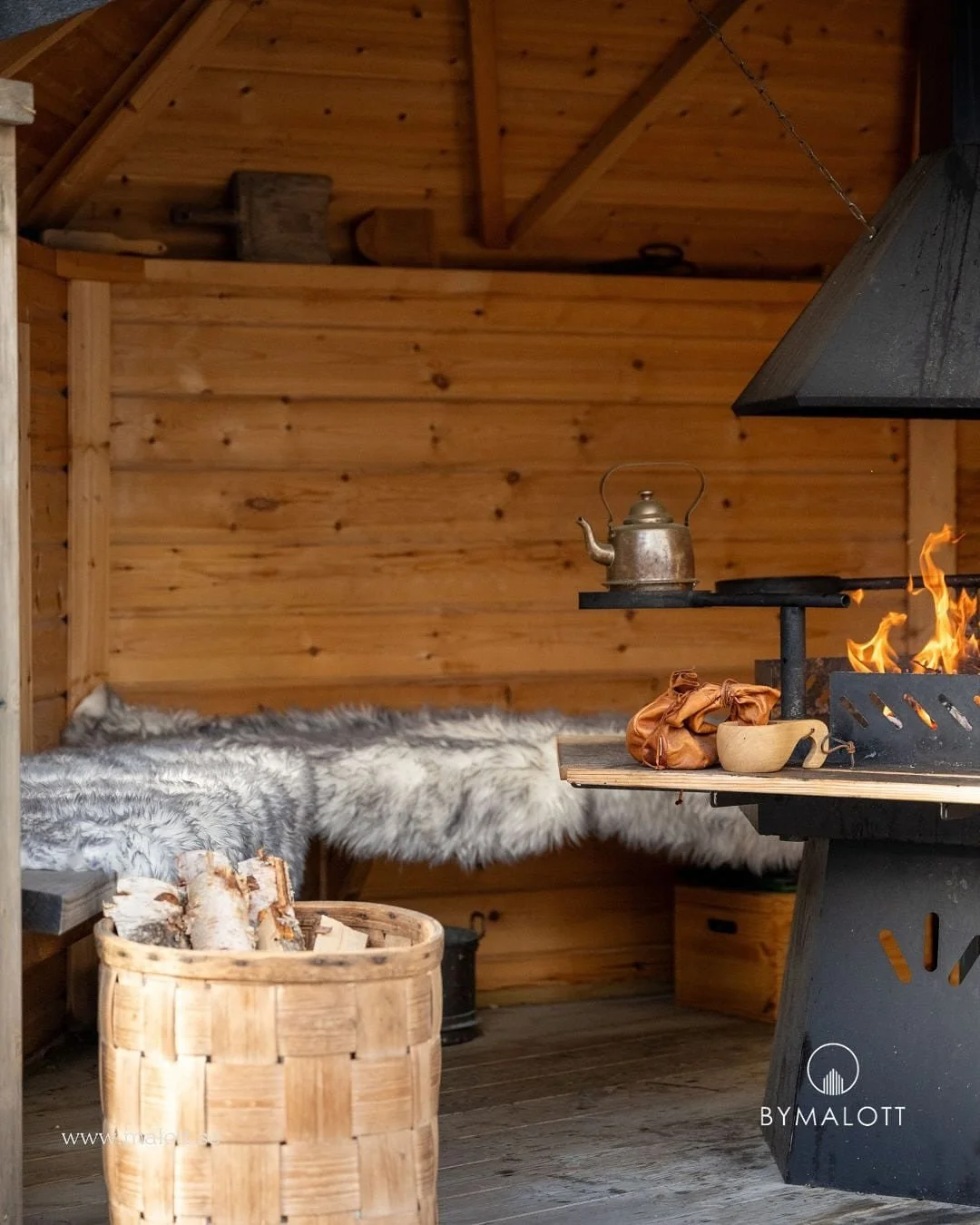 Detaljerna som f&aring;r budgivningen att skena. Det &auml;r ofta de sm&aring; sakerna som g&ouml;r den stora skillnaden. Ljuset som faller r&auml;tt, k&auml;nslan i rummet, detaljerna som f&aring;r betraktaren att se m&ouml;jligheter och sig sj&auml