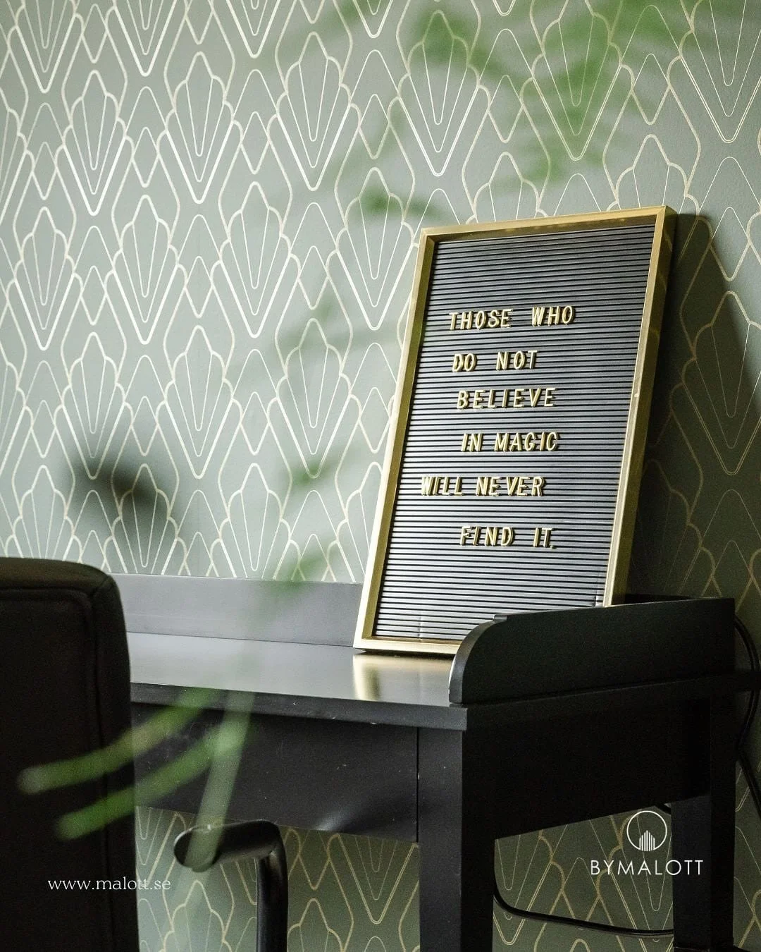 &rdquo;Those who do not believe in magic will never find it&rdquo; stod det p&aring; en tavla i huset p&aring; Kilberget. Sen s&aring;ldes huset p&aring; 11 dagar. 

Om det var &rdquo;tron&rdquo; eller bildserien byMalott levererade till @lansfastvem