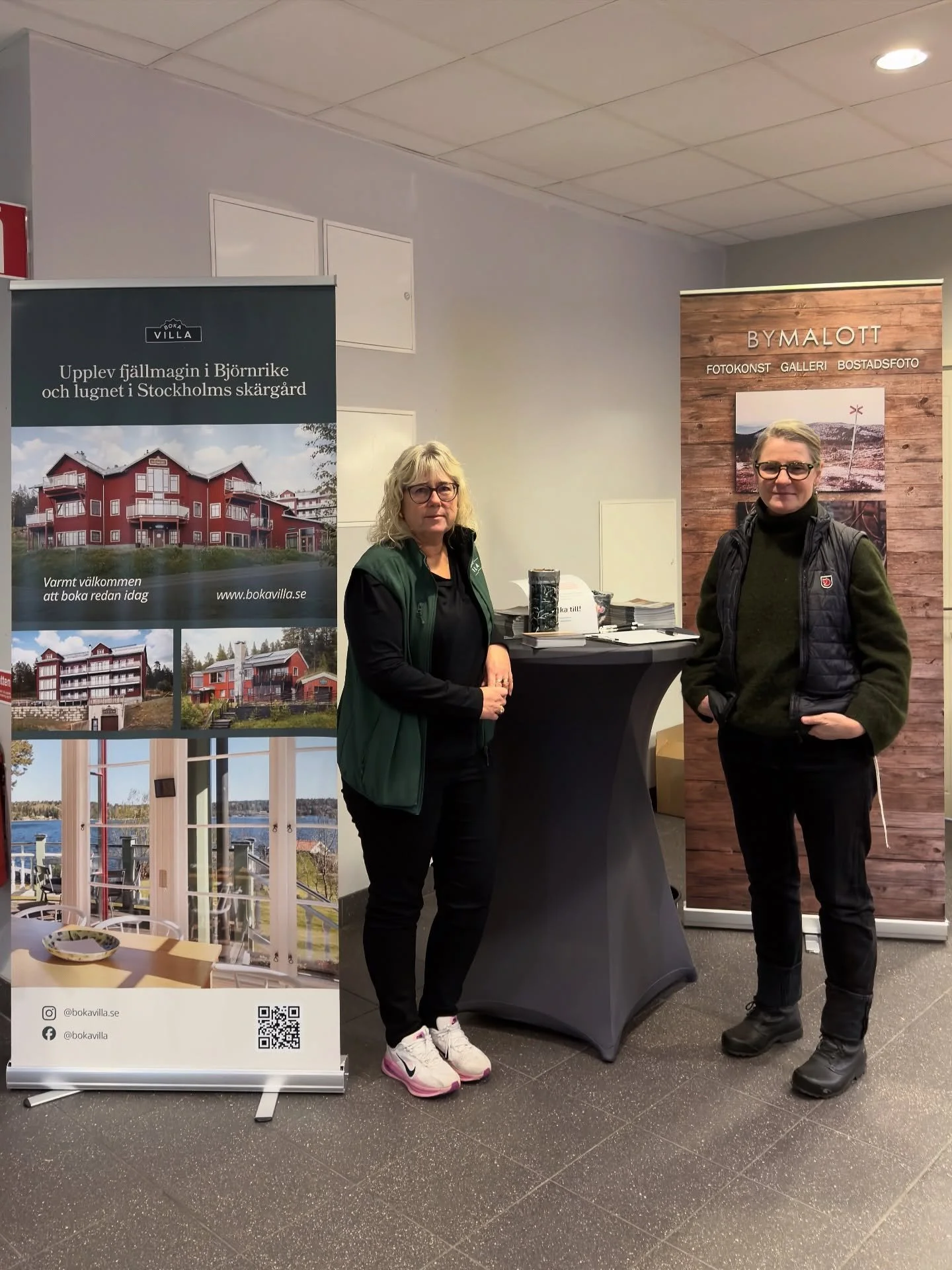 Lodge &amp; Lya 2025 &ndash; en tillbakablick och n&aring;got nytt fr&aring;n byMalott! ✨ I &aring;r hittar du byMalott tillsammans med BokaVilla.se p&aring; Lodge &amp; Lya-m&auml;ssan i Vemdalen. Varf&ouml;r just Boka Villa? 🌲

Det var tillsammans