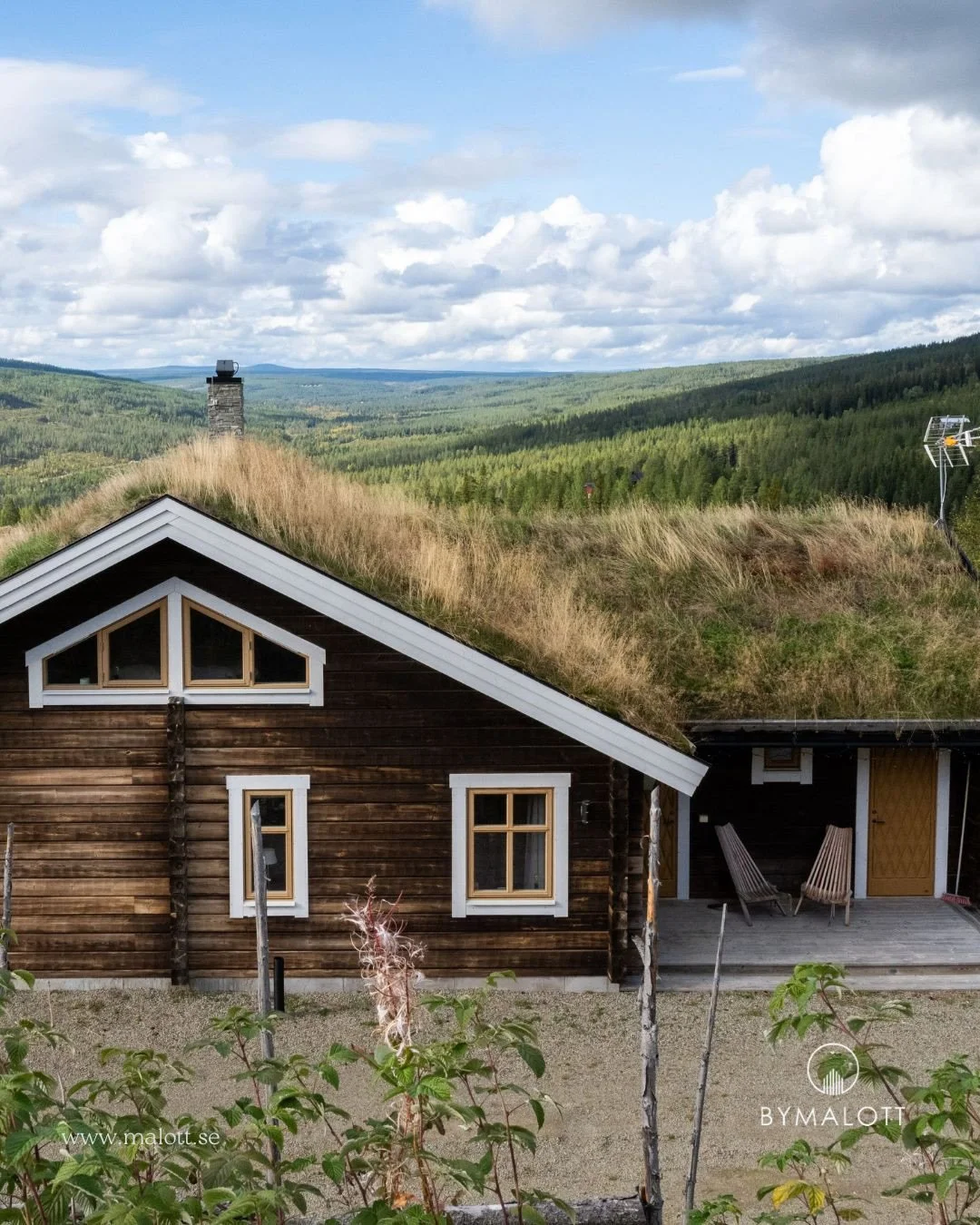 Vissa fastigheter landar rakt in i minnet. Det h&auml;r &auml;r ett s&aring;nt uppdrag. Ett boende p&aring; Klockarfj&auml;llet som bytt &auml;gare via L&auml;nsf&ouml;rs&auml;kringar Fastighetsf&ouml;rmedling Vemdalen. V&auml;cker bilderna n&aring;g