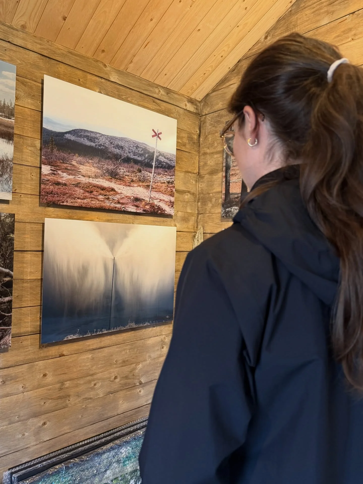 Byteshelg mellan vecka 8 och vecka 9 🤍Sportlov, h&ouml;gs&auml;song och r&ouml;relse i byn.

Jag vaknar till ett stilla sn&ouml;fall som b&auml;ddar in fj&auml;llen i mjukaste vitt. Det &auml;r n&aring;got s&auml;rskilt med de h&auml;r morgnarna n&a