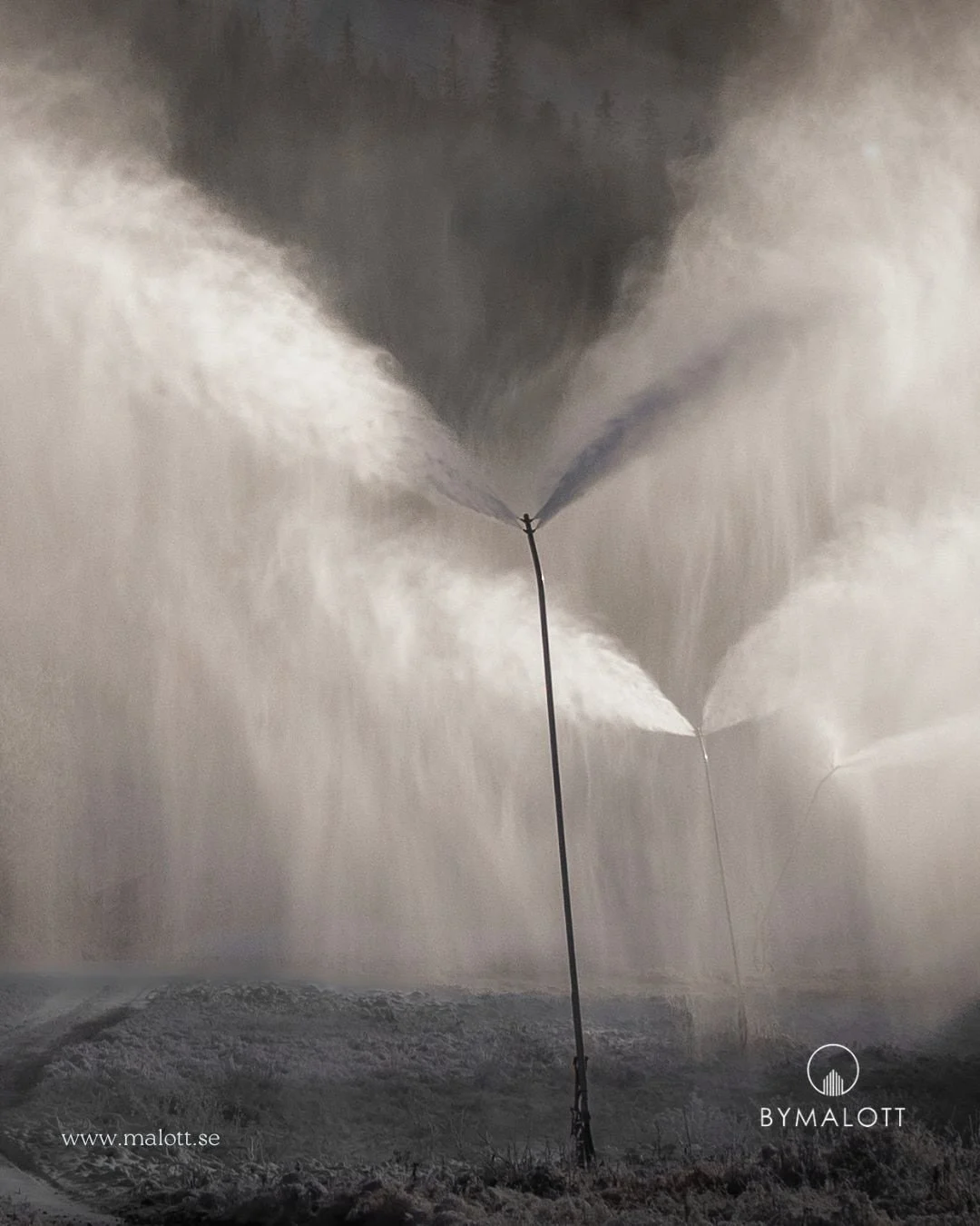 Galleriet &auml;r en f&ouml;rl&auml;ngning av mitt fotograferande och platsen d&auml;r jag efterarbetar mina bilder. En plats d&auml;r du kan ta med dig en bit av naturen, ljuset och st&auml;mningen hem. Kanske hittar du en tavla som p&aring;minner o