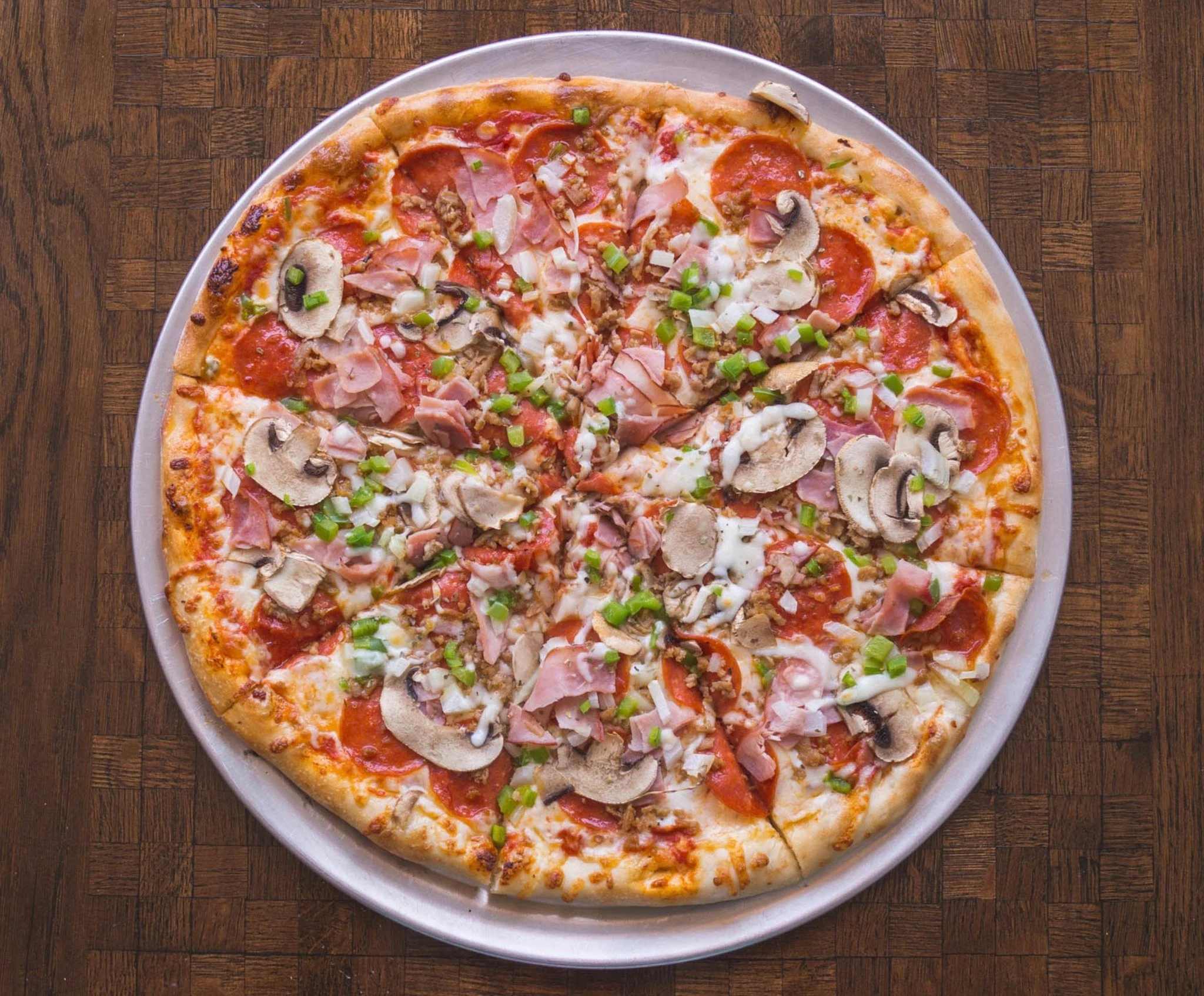 I'm told it's national pizza day!  Here's my favorite place in town!  Where's yours? https://www.italianpizzapub.com