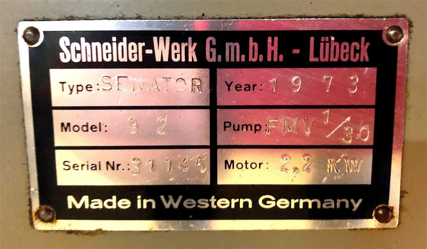 schneider92_02.jpg