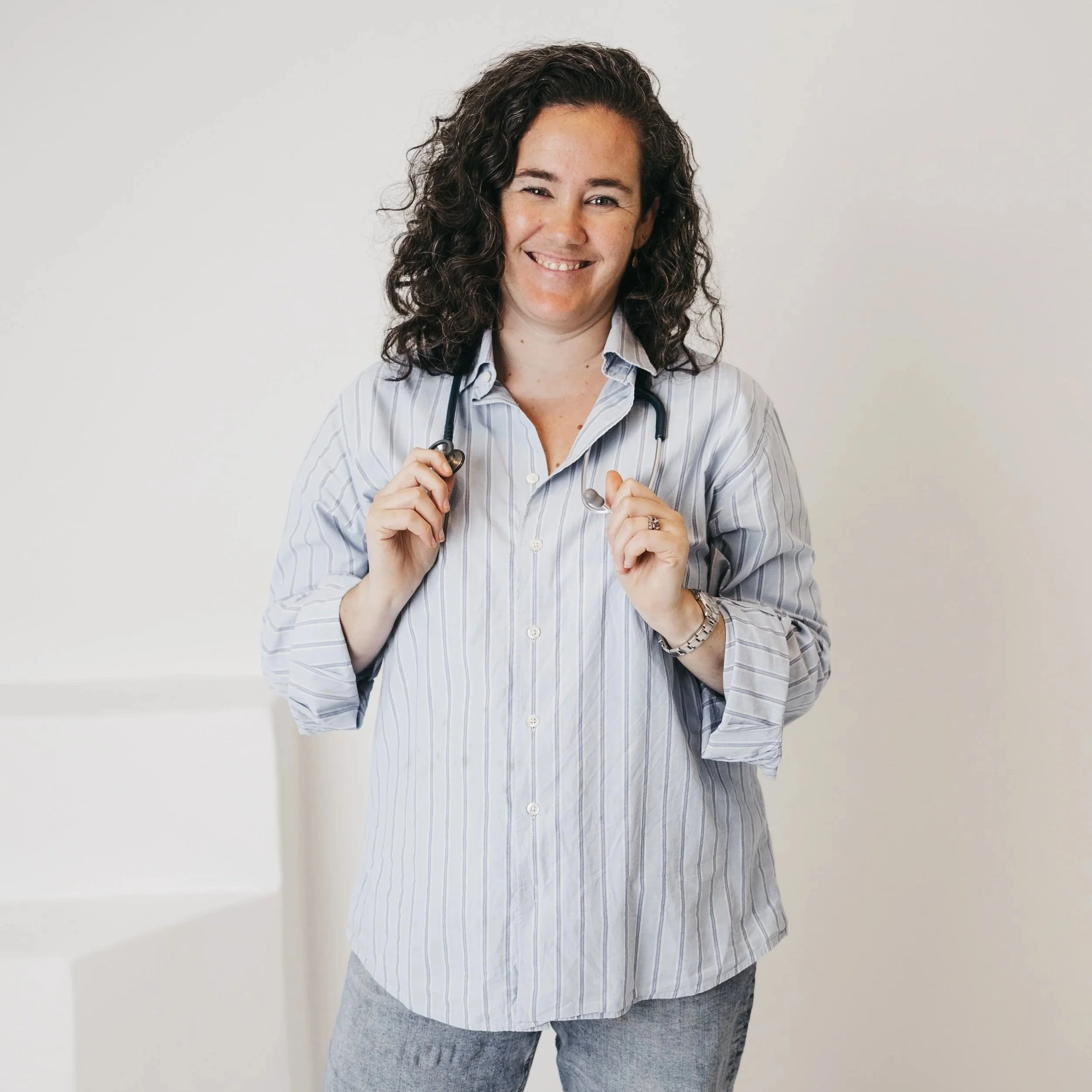 Doctor Mum for Kids baby and child doctor and first aid course teacher