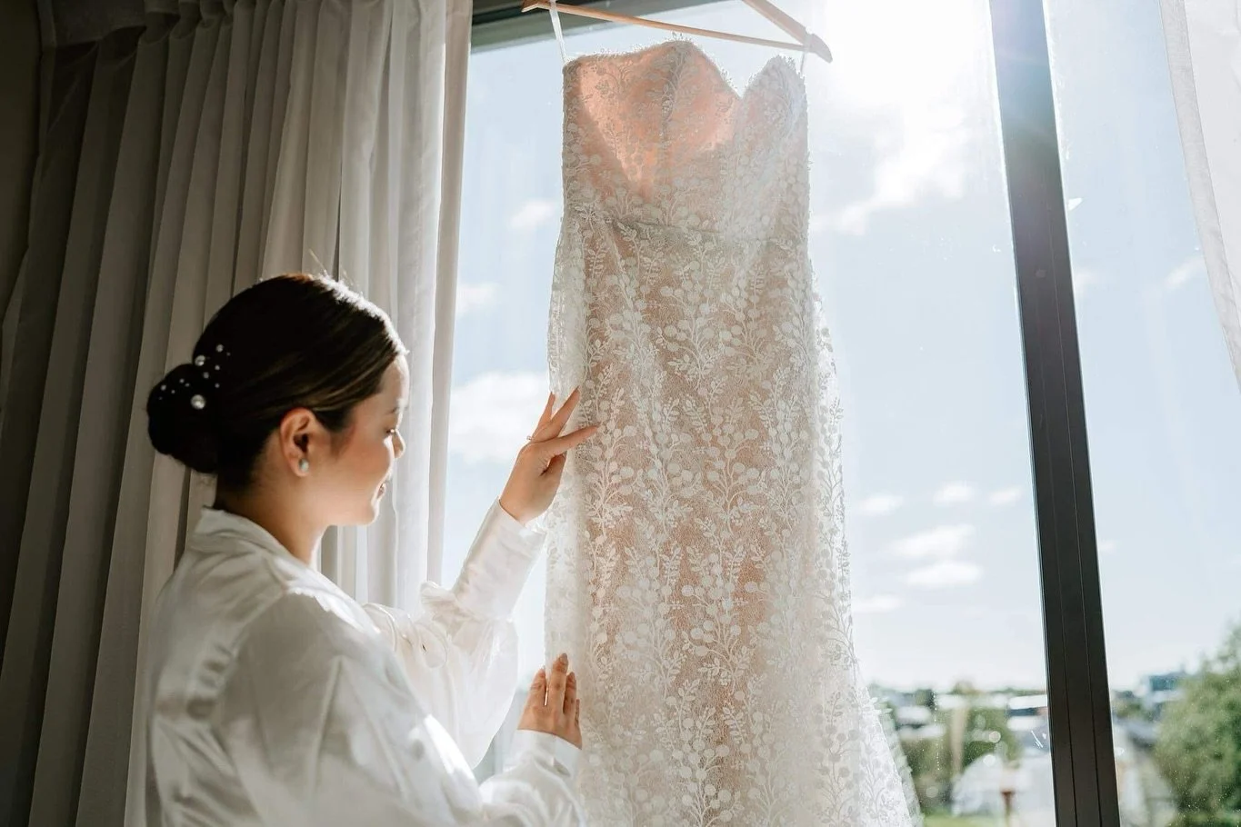 How has it been a year already? Throwback to Dana&rsquo;s big day (ft. Arn 😂) Time really flies.

This hairstyle is just a stunner, a clean classic low bun with pearl embellishments. 🥹❤️