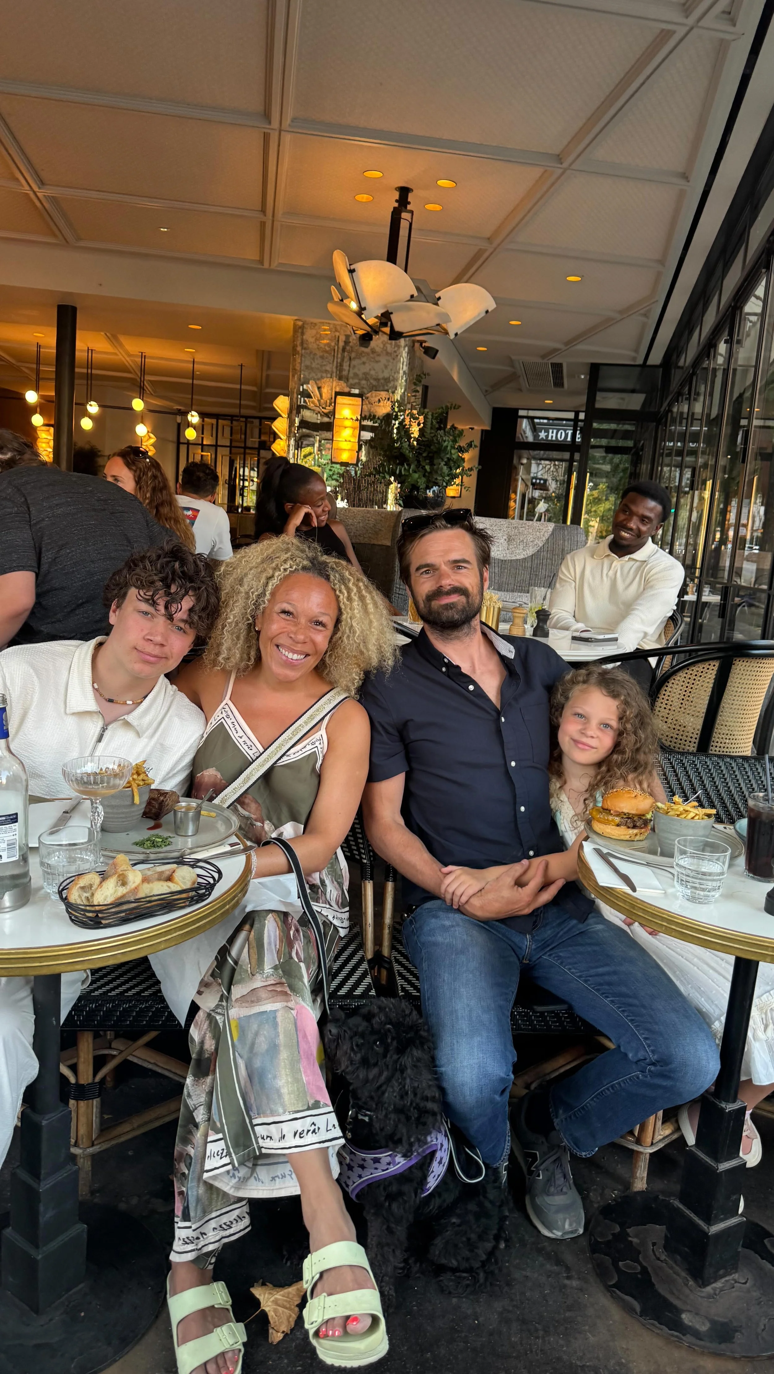 Paris - you were fabulous 🤩 The kids loved adventuring through the city on the open top bus and who knew that you can take your dog on them too! This holiday has been truly epic creating magical memories with my gang ✨✨✨ #familyfuntime #adventuringw