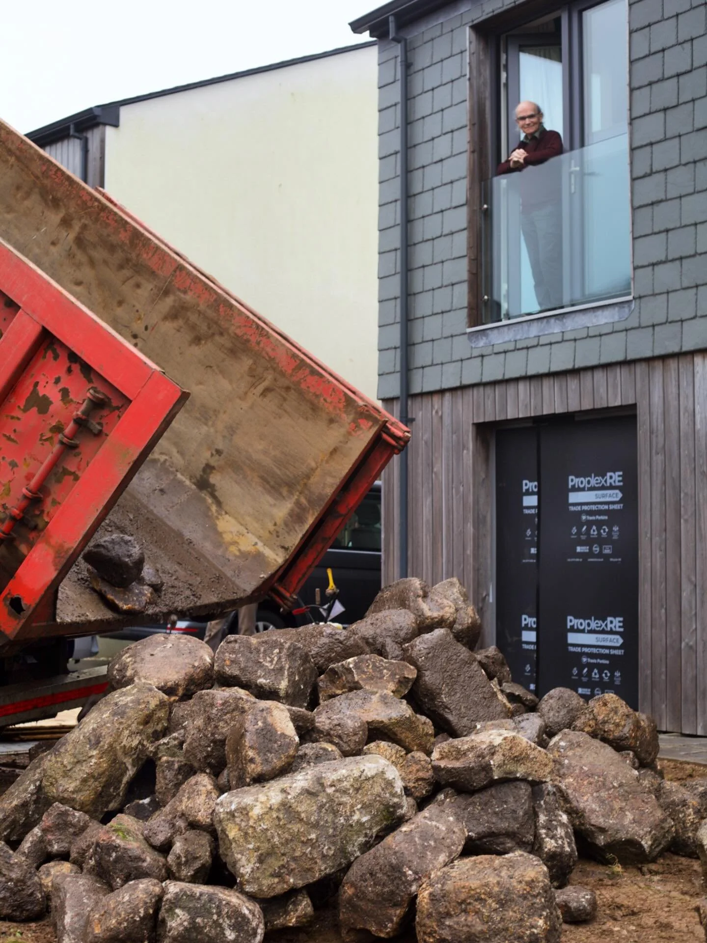 First drop of stone at our current Carbis Bay project. This one has been a field style hedge to fit in with surround work on the estate.

Finishing off this for a while until we are back in a few weeks for planting and finishing!

More photos to foll