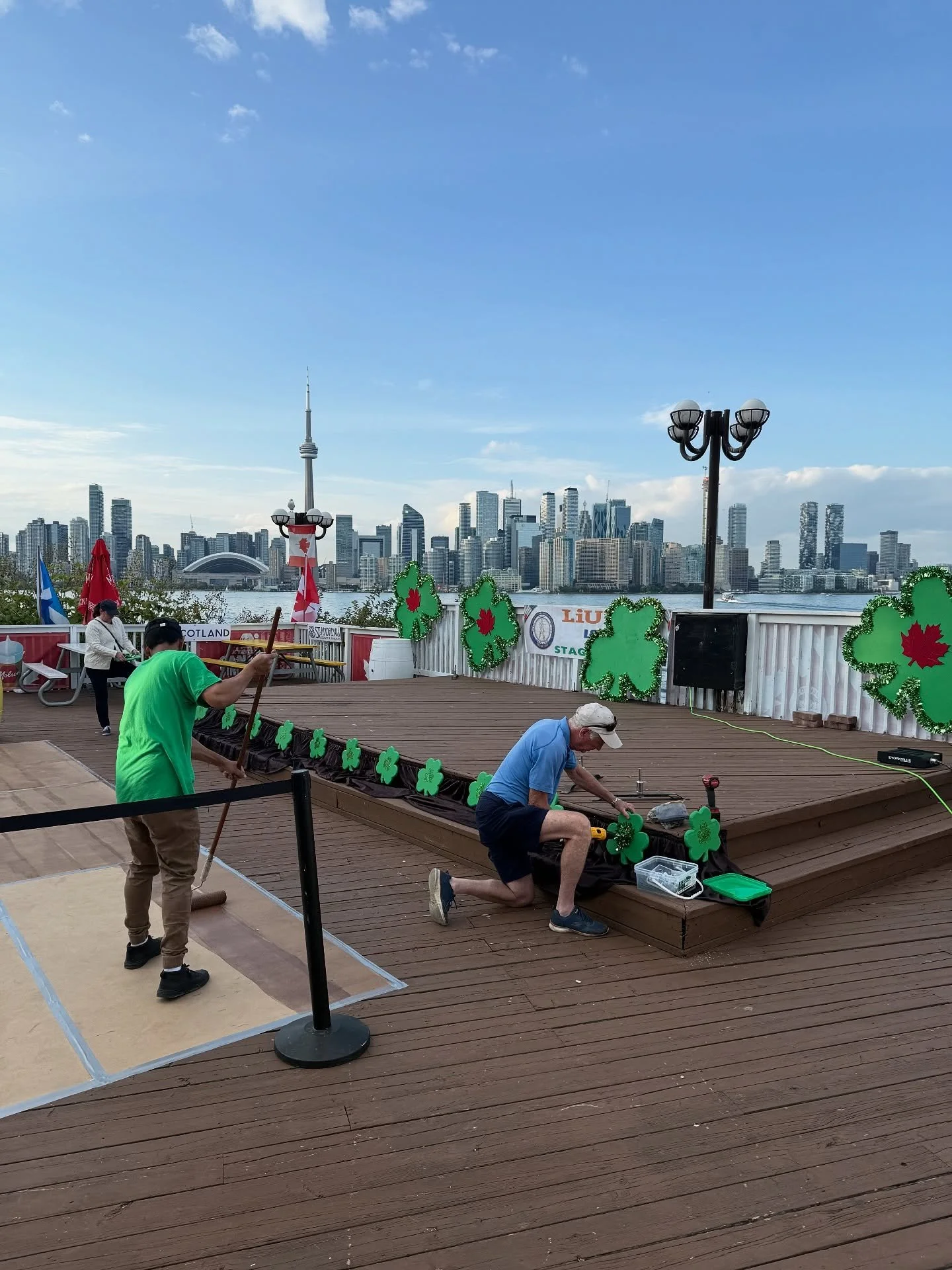 Kudos to all the volunteers that worked overtime today to setup for this weekend. 🇮🇪 🏴󠁧󠁢󠁳󠁣󠁴󠁿 🇨🇦 

It&rsquo;s going to be an amazing couple of days. We can&rsquo;t wait to see you!

Tickets are $15 advance and $20 door. Children under 12 ar