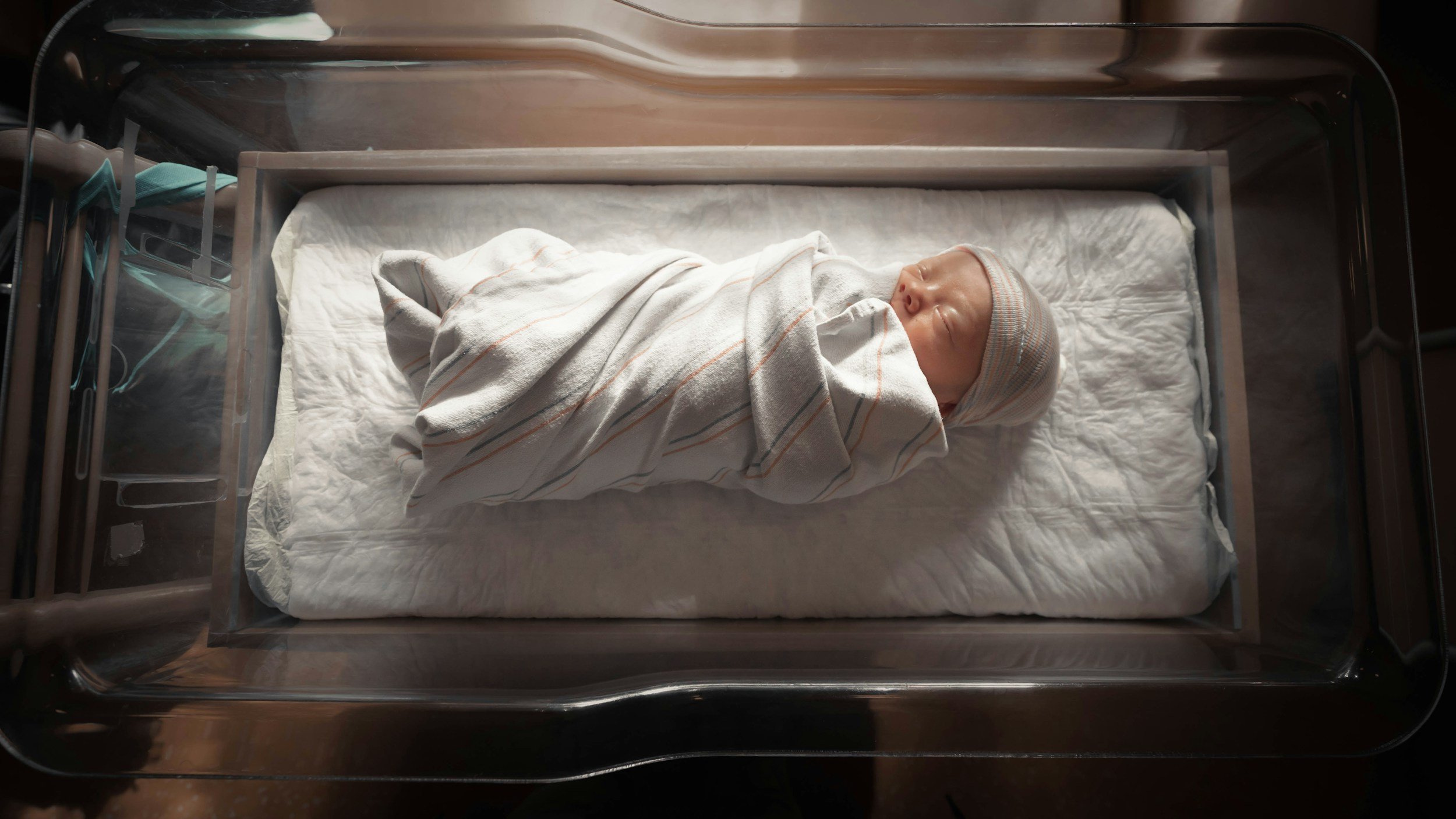 Was My Birth Traumatic? A Clinical Psychologist’s Guide to Making Sense of Your Experience