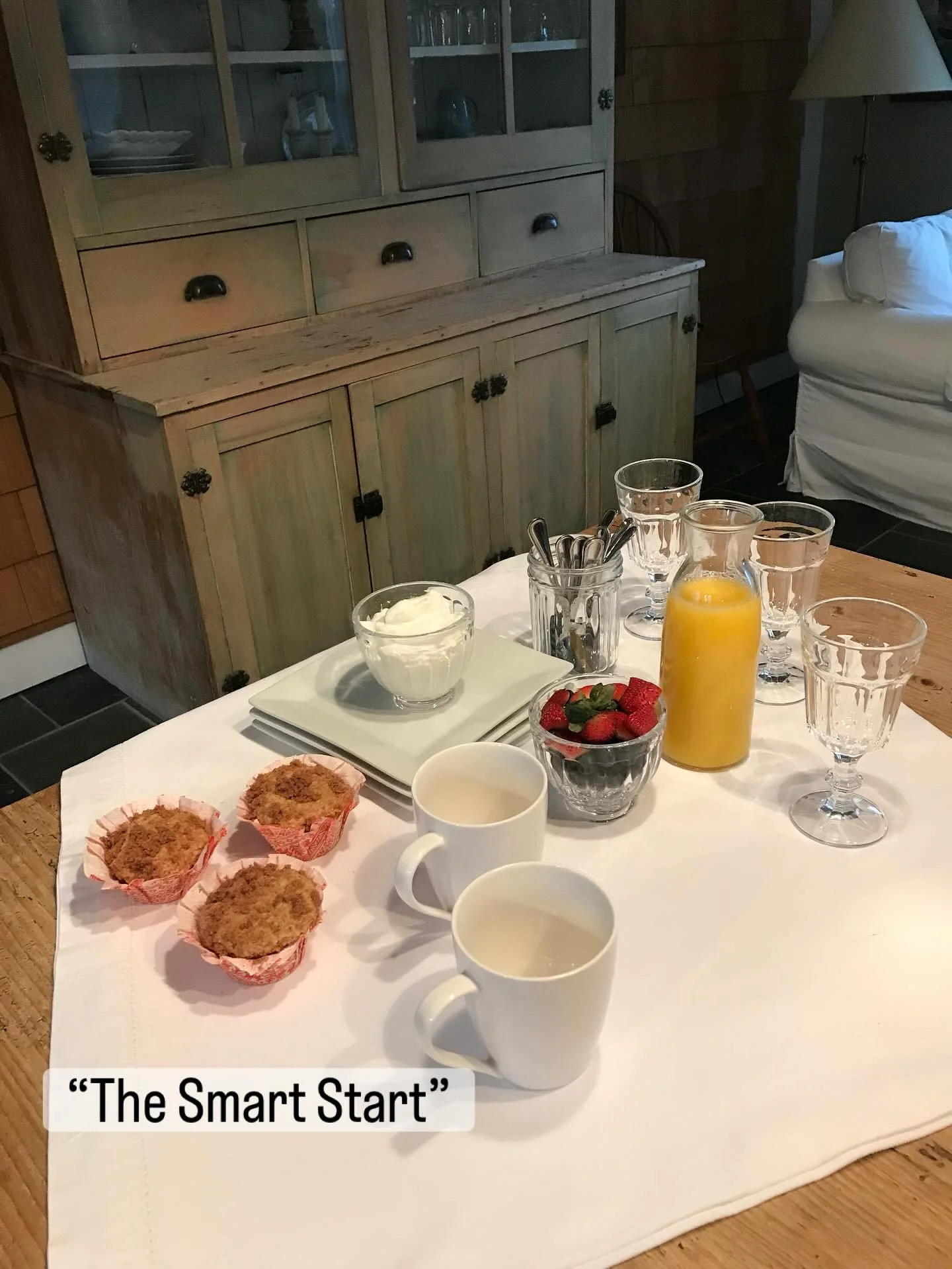 #throwbackthursday - In the early days of welcoming guests at Weathervane Farm, my mom  put out a lovely breakfast spread she called &ldquo;Smart Start.&rdquo; 

Cheers to mom and her vision for providing guests with a colorful, healthy start to thei