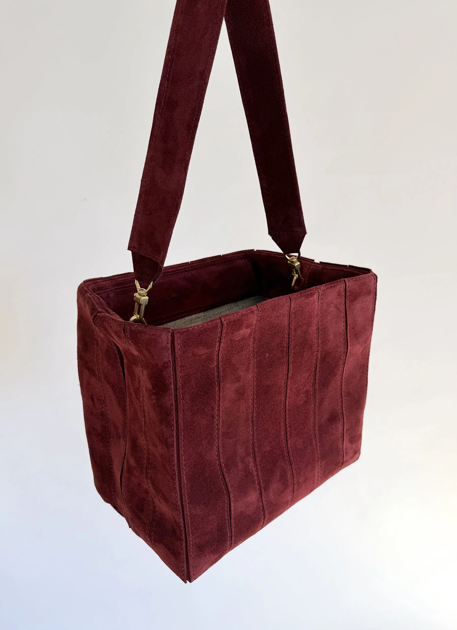 SONHOUSE_SATCHEL_suede_bordeaux_08_web.jpg
