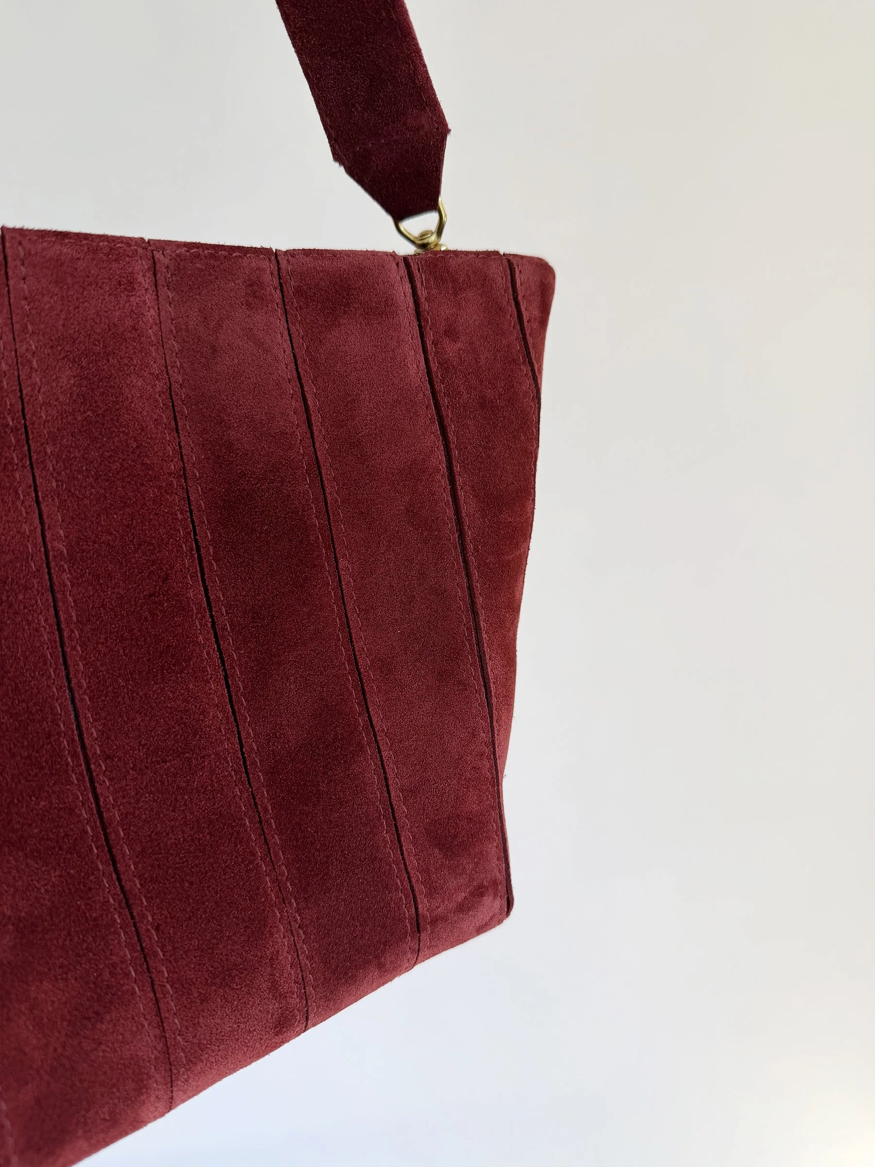 SONHOUSE_SATCHEL_suede_bordeaux_06_web.jpg