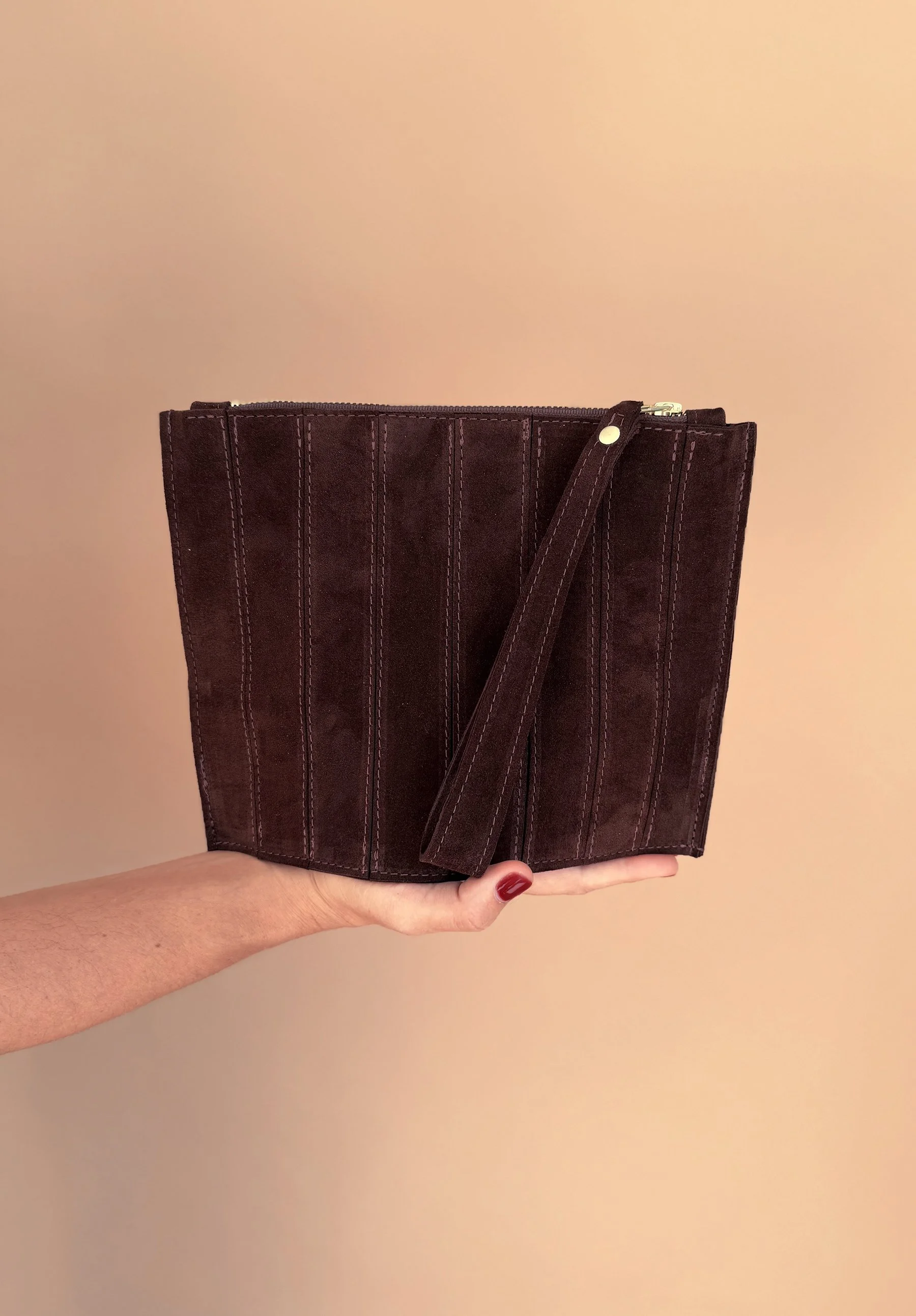 SONHOUSE_SUEDECLUTCH_cocoa_02_web.jpg